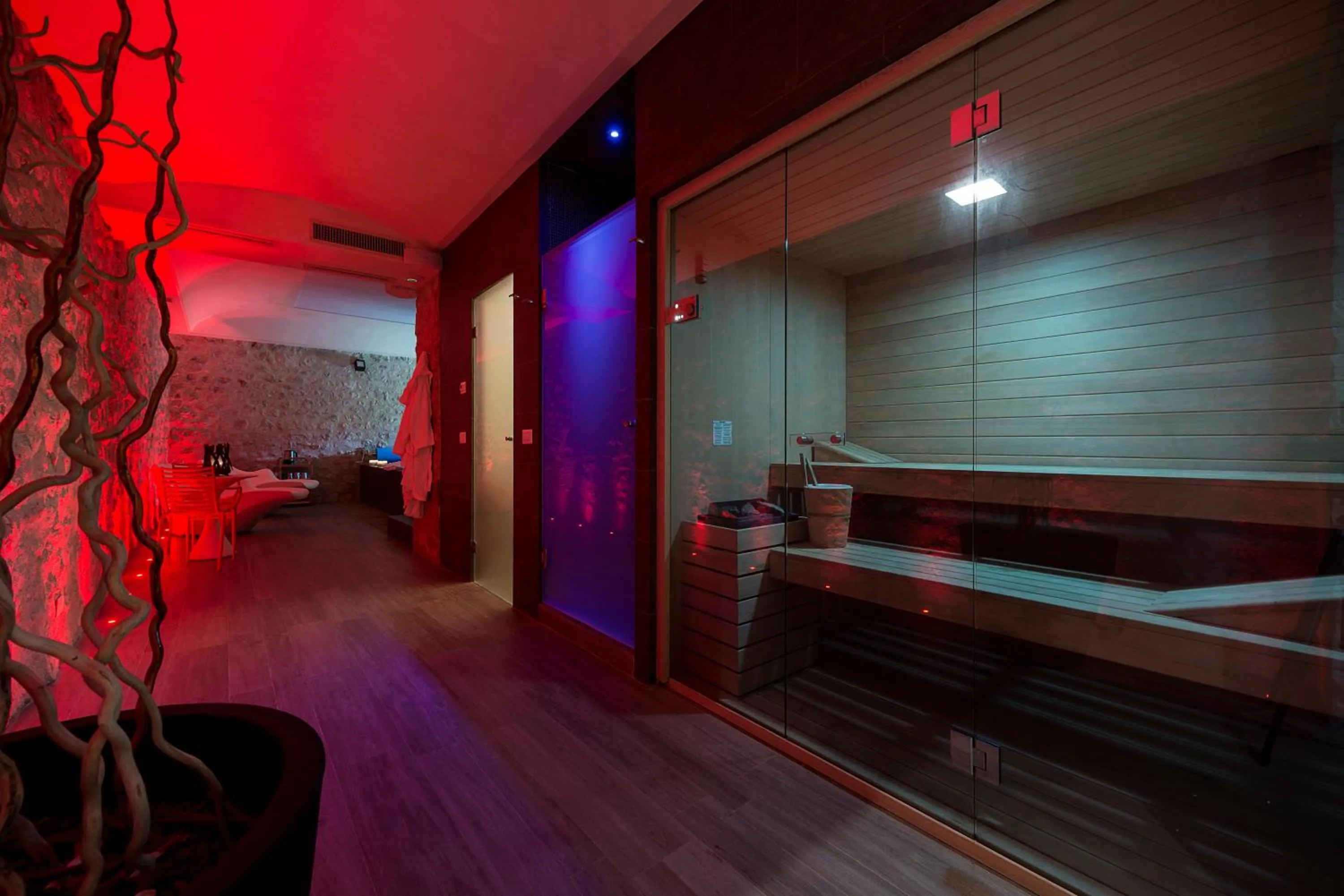 Hot Tub in Relais Borgo Campello