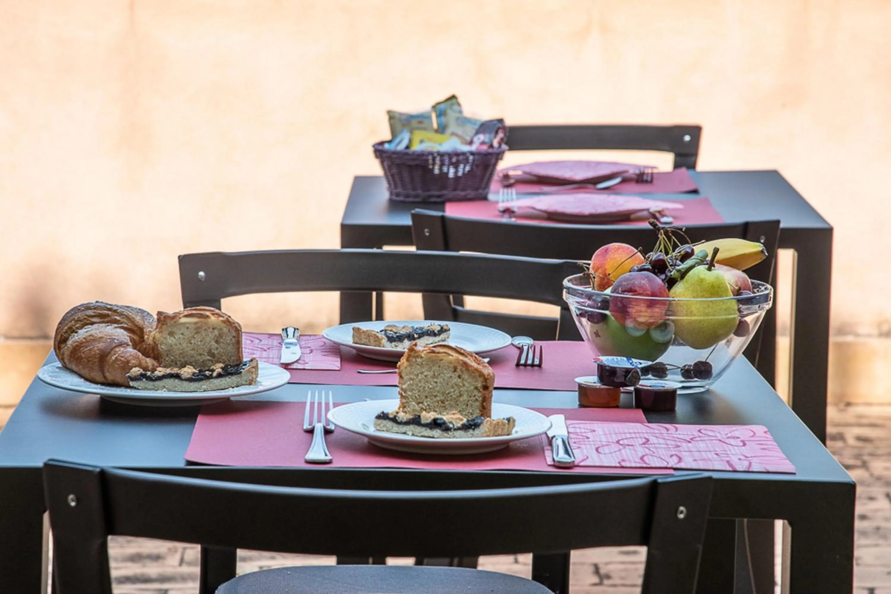 Restaurant/places to eat in Relais Borgo Campello