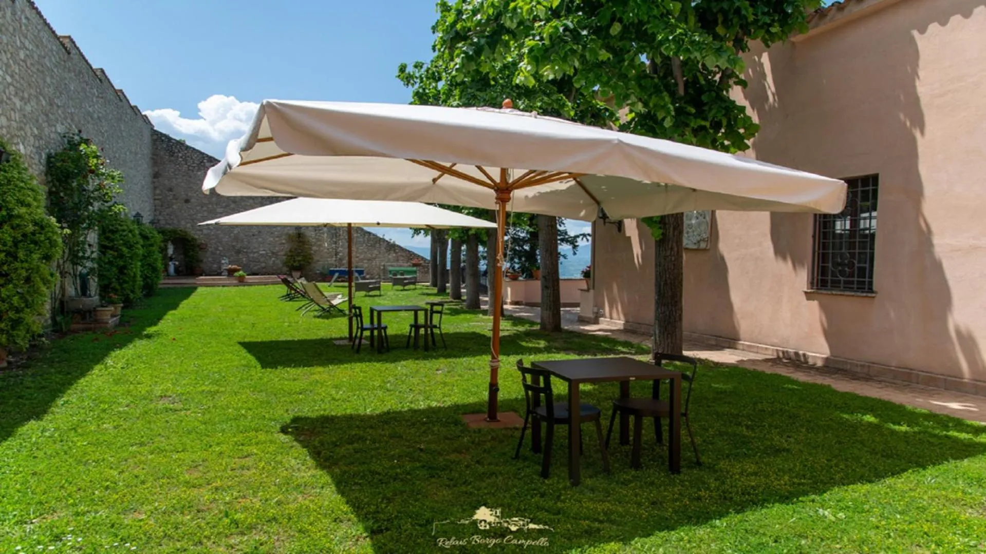 Garden view in Relais Borgo Campello