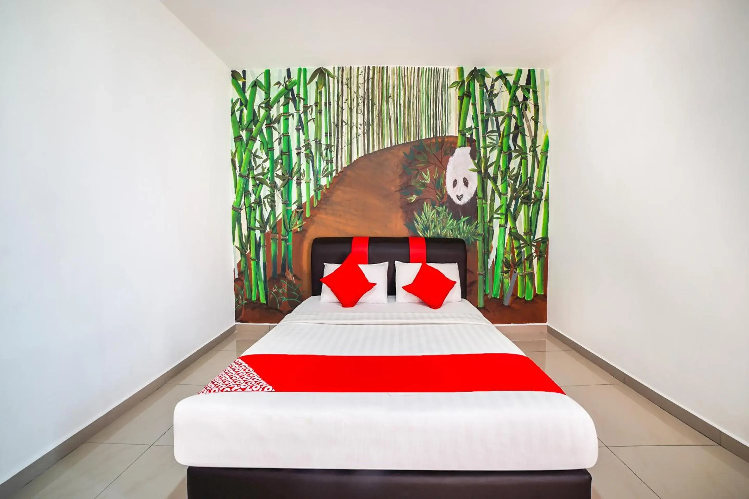 Bedroom, Bed in Capital O 89374 Ohana Restaurant & Homestay