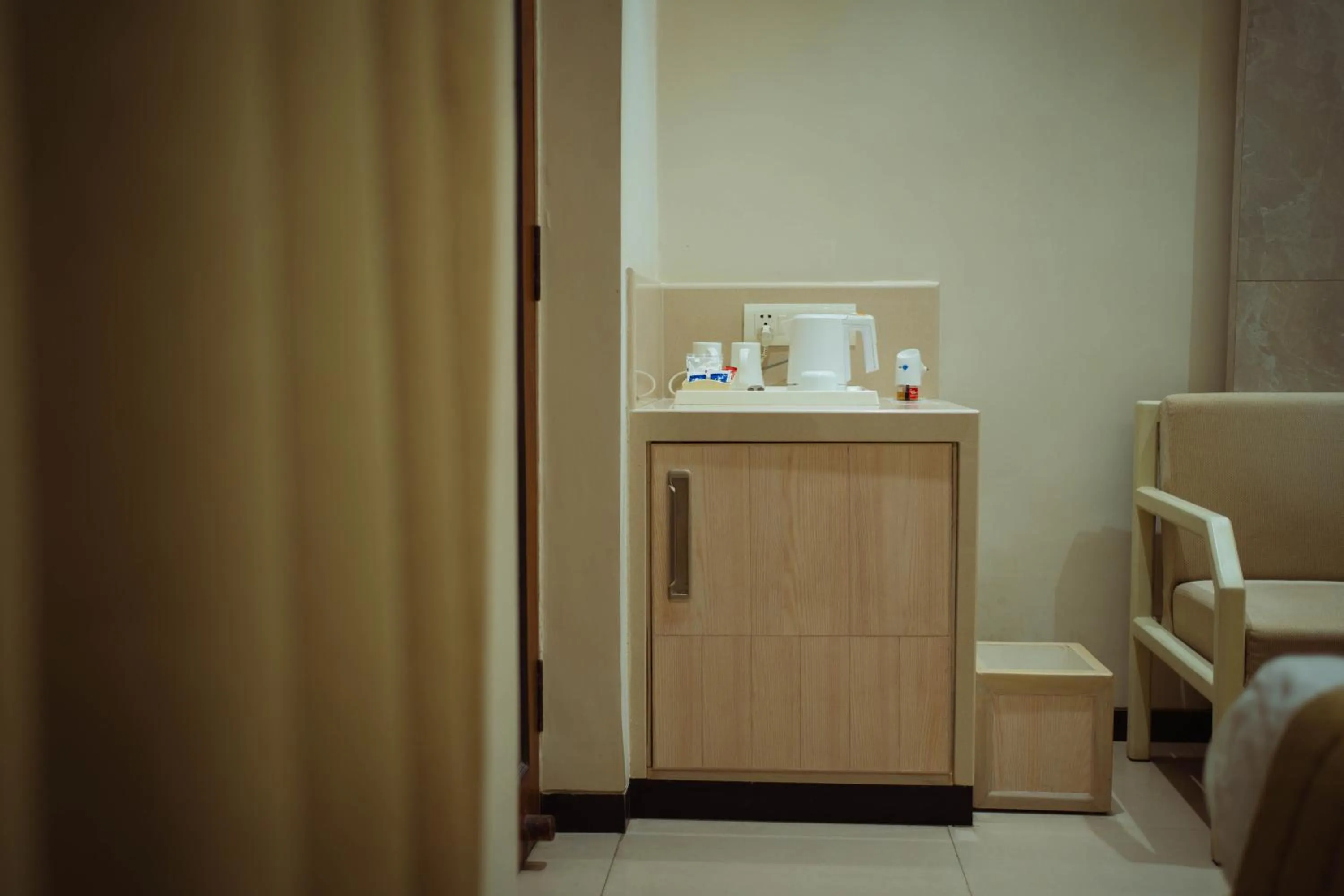 Coffee/tea facilities in Hotel Yatrik