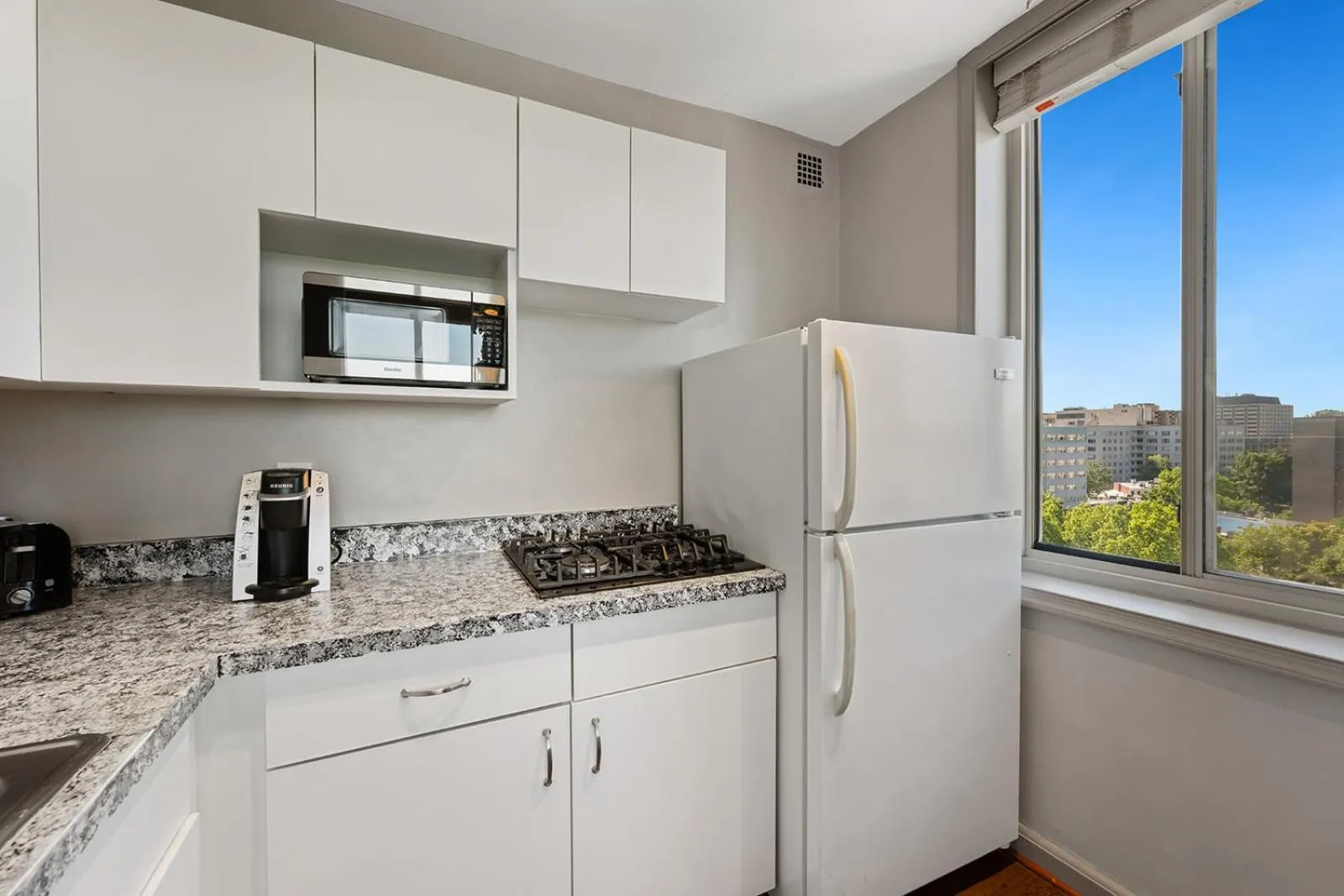 Coffee/tea facilities in The River Inn