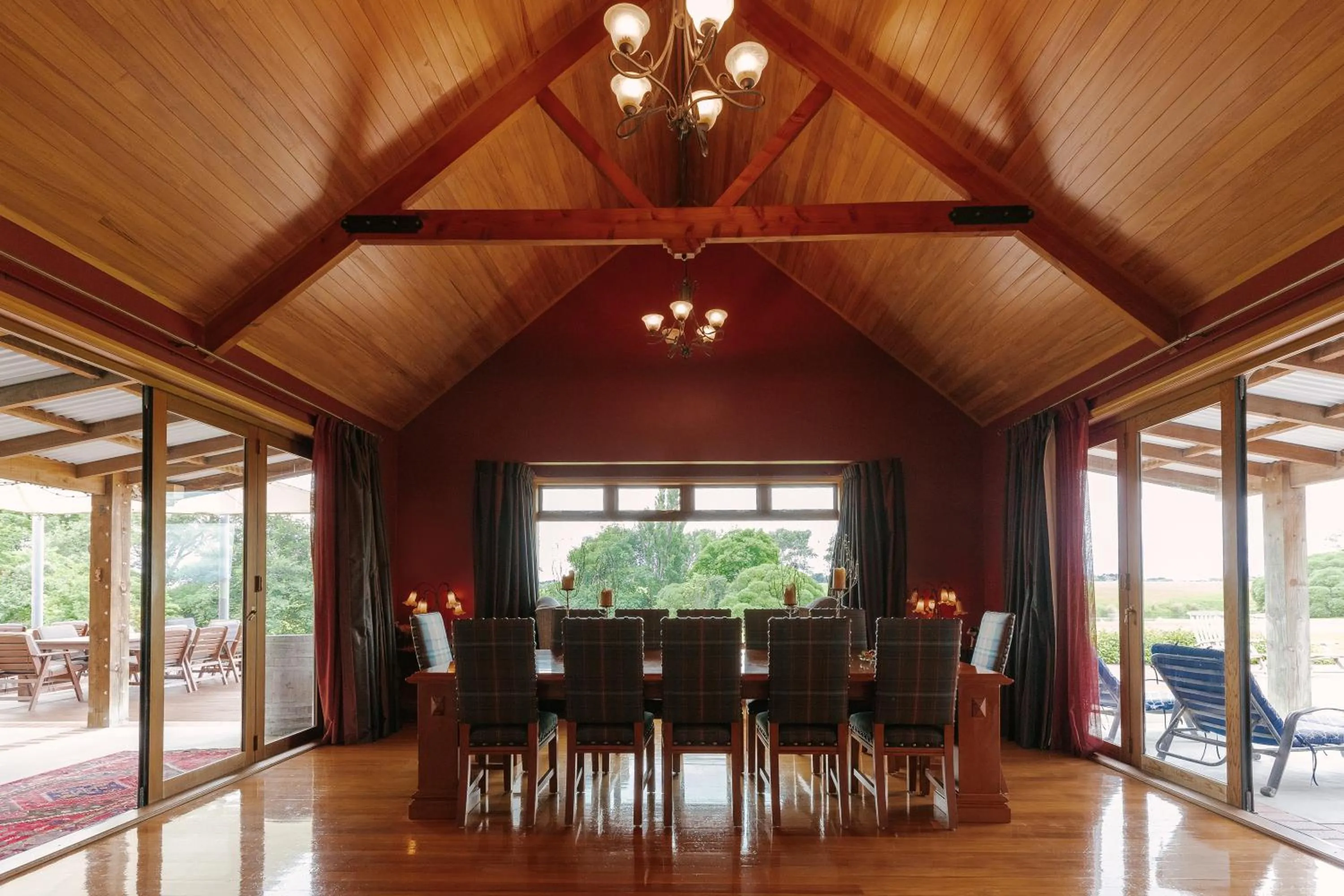 Dining area in Hiwinui Country Estate