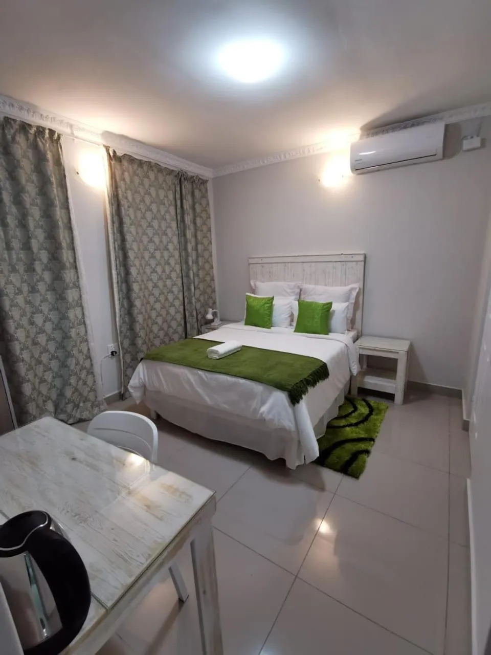 Property building, Bed in The Zion Hill