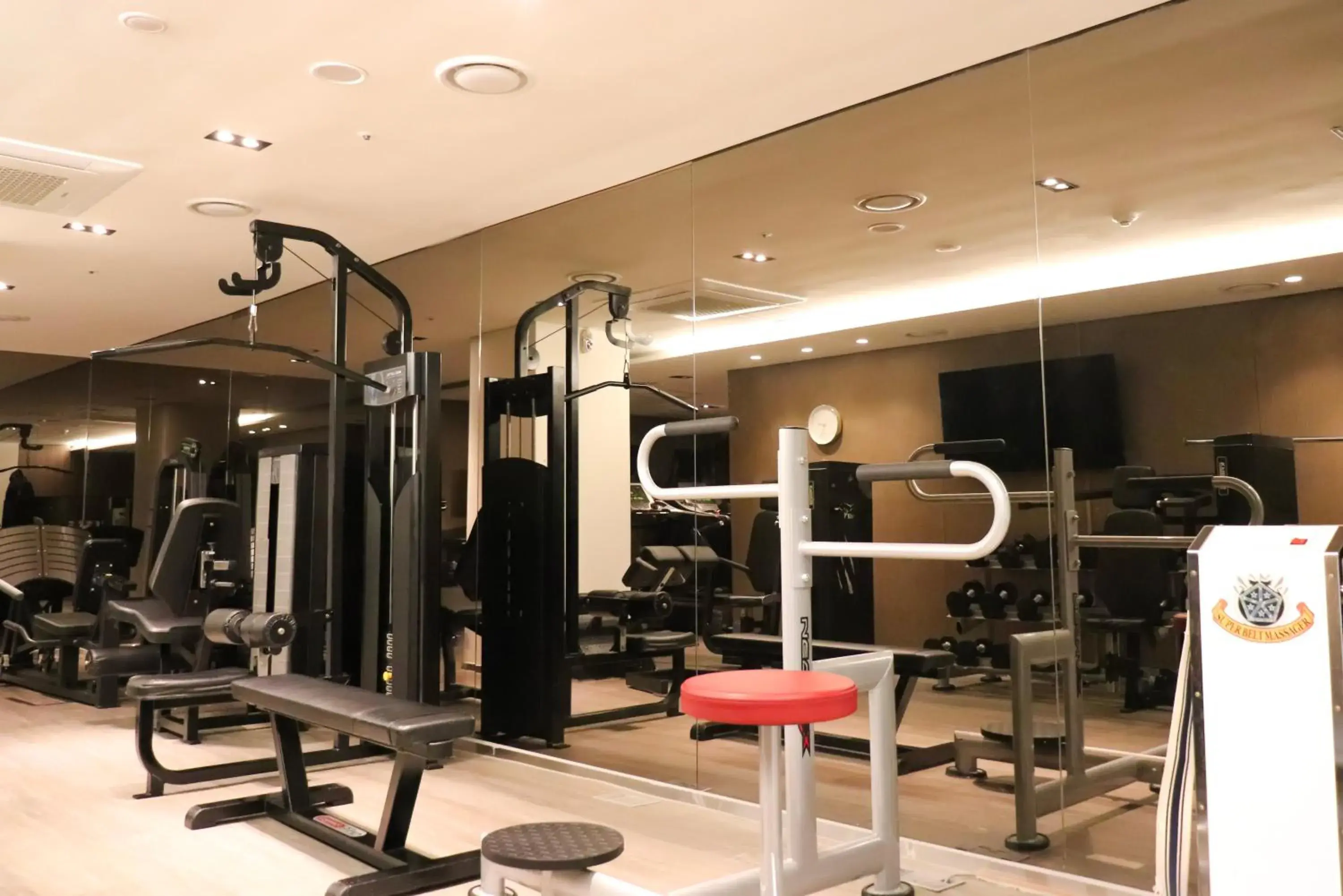 Fitness centre/facilities in Ramada Encore by Wyndham Busan Station Fitness centre/facilities in Ramada Encore by Wyndham Busan Station