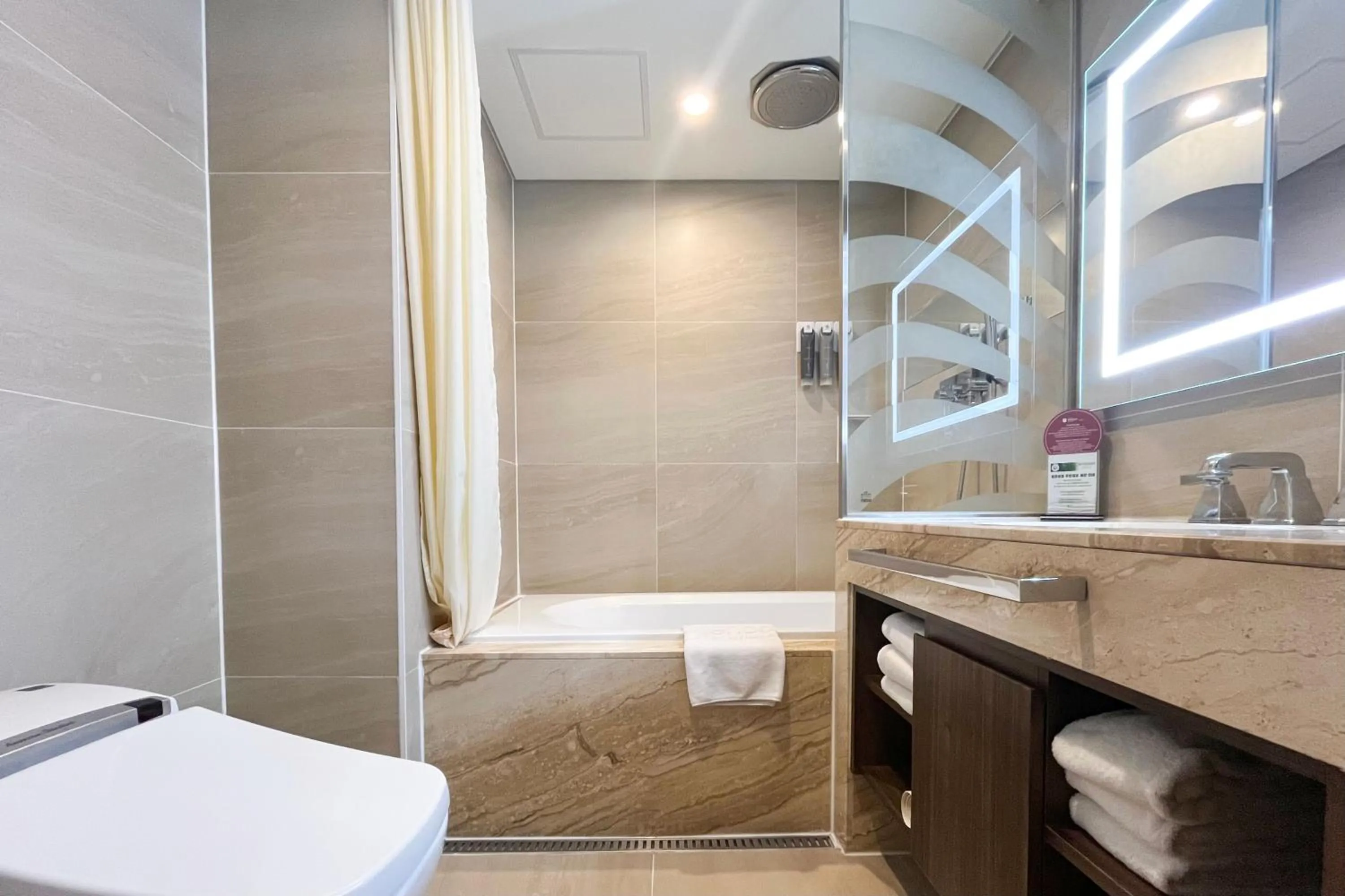 Ramada Encore by Wyndham Busan Station