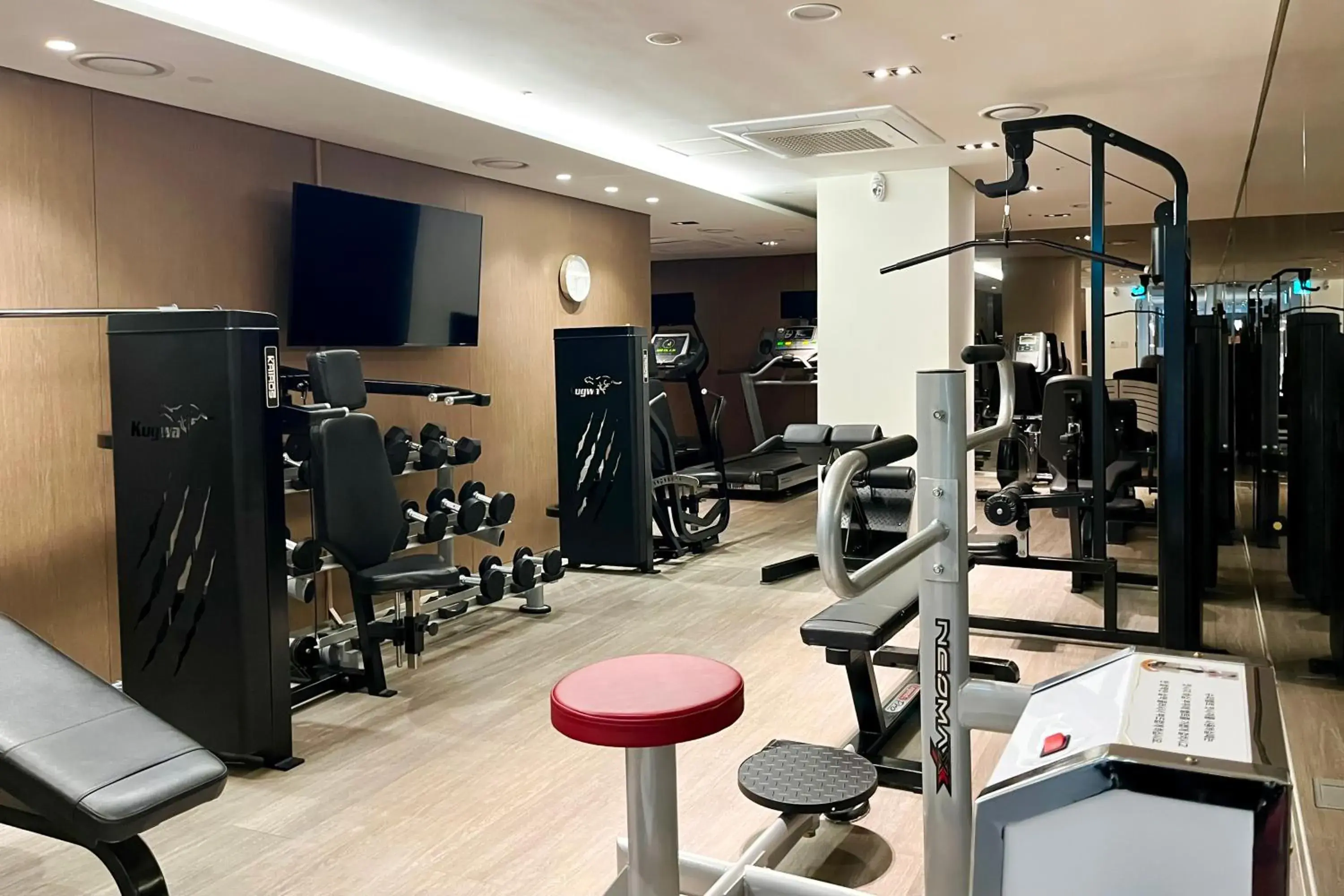 Fitness centre/facilities in Ramada Encore by Wyndham Busan Station Fitness centre/facilities in Ramada Encore by Wyndham Busan Station