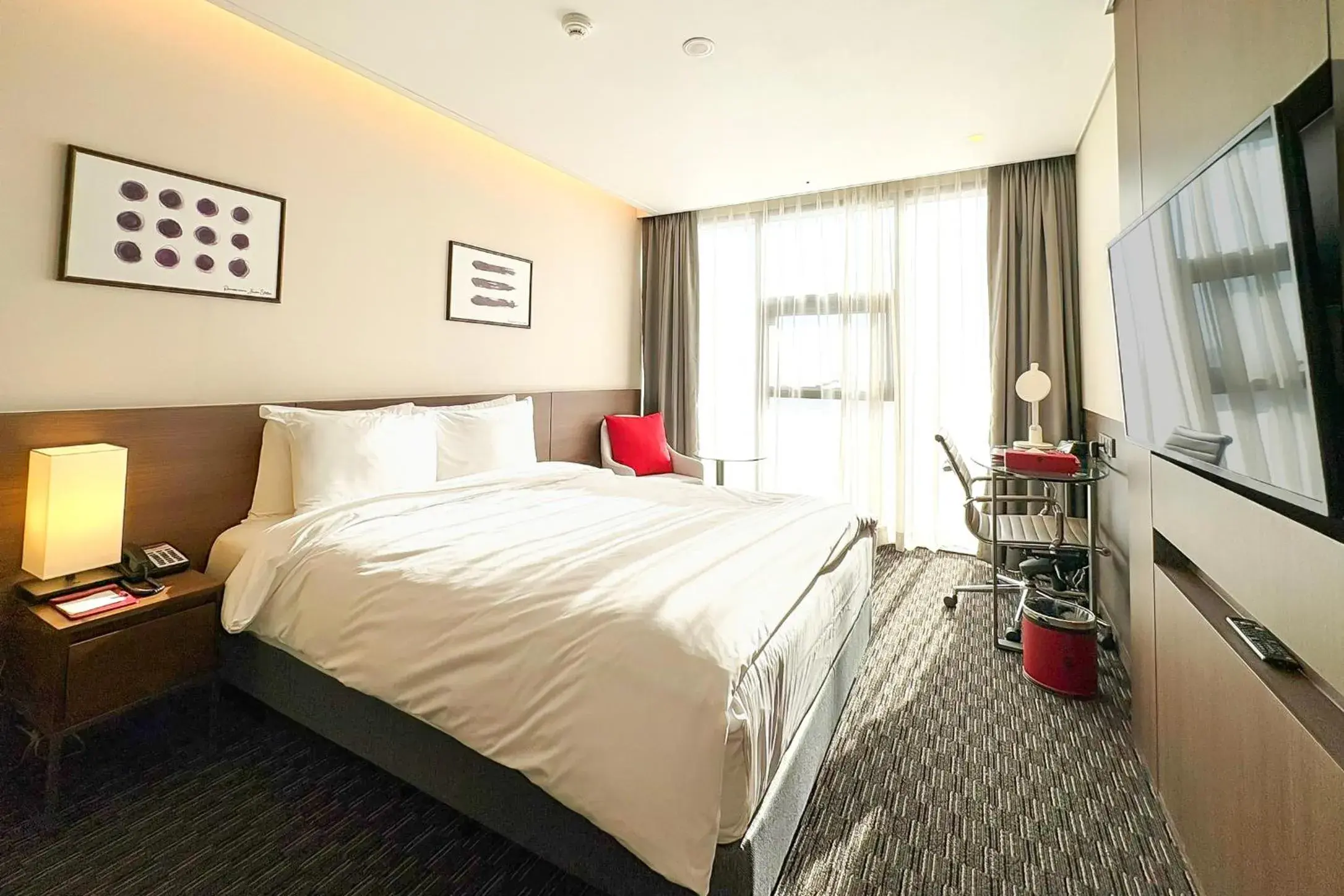 Bed in Ramada Encore by Wyndham Busan Station Bed in Ramada Encore by Wyndham Busan Station