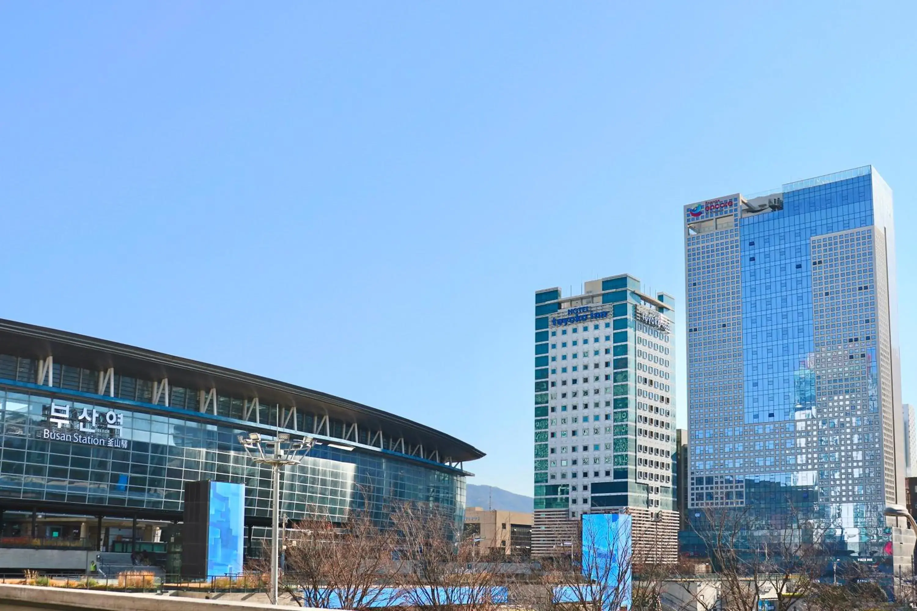 Property building in Ramada Encore by Wyndham Busan Station Property building in Ramada Encore by Wyndham Busan Station