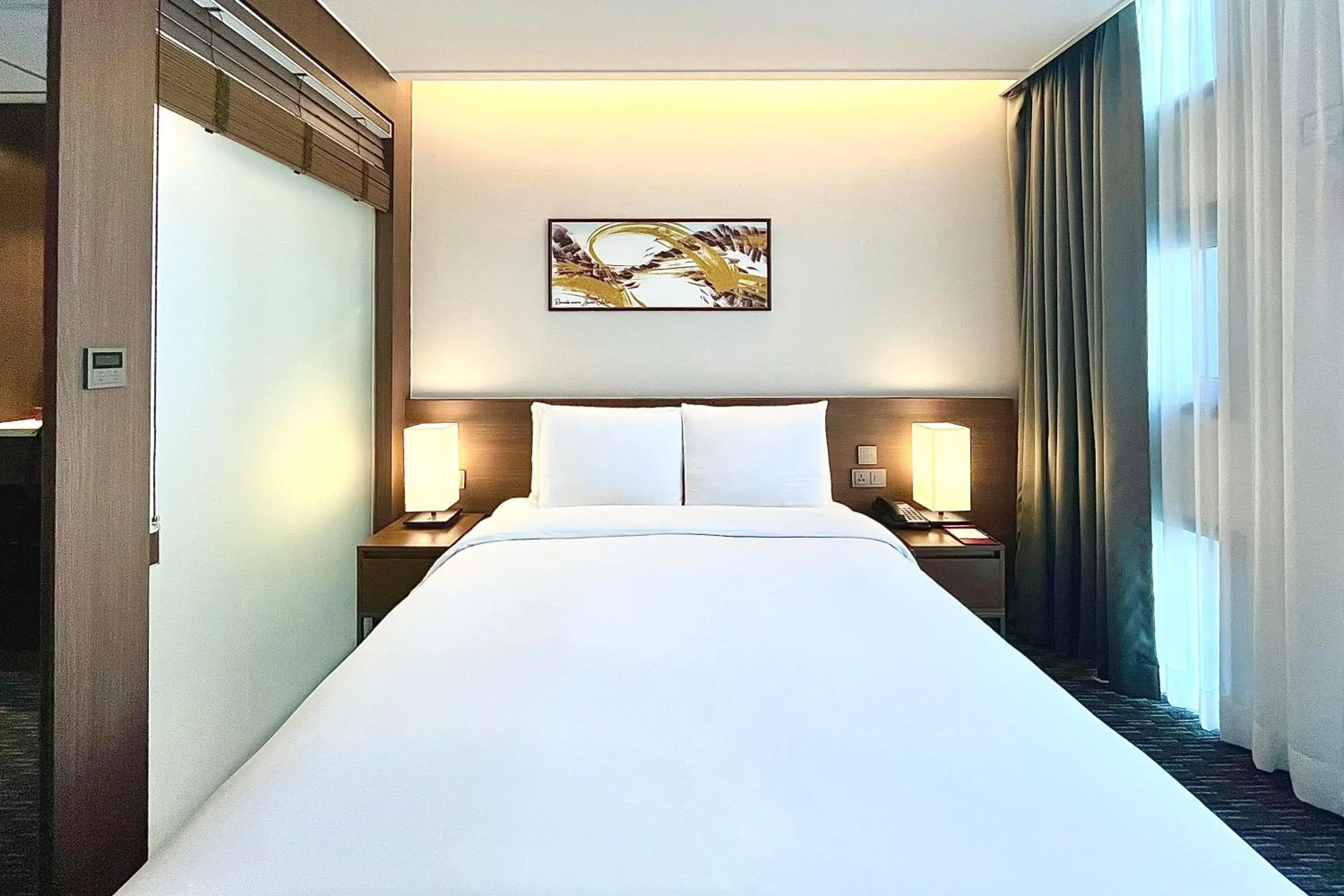 Bed in Ramada Encore by Wyndham Busan Station Bed in Ramada Encore by Wyndham Busan Station