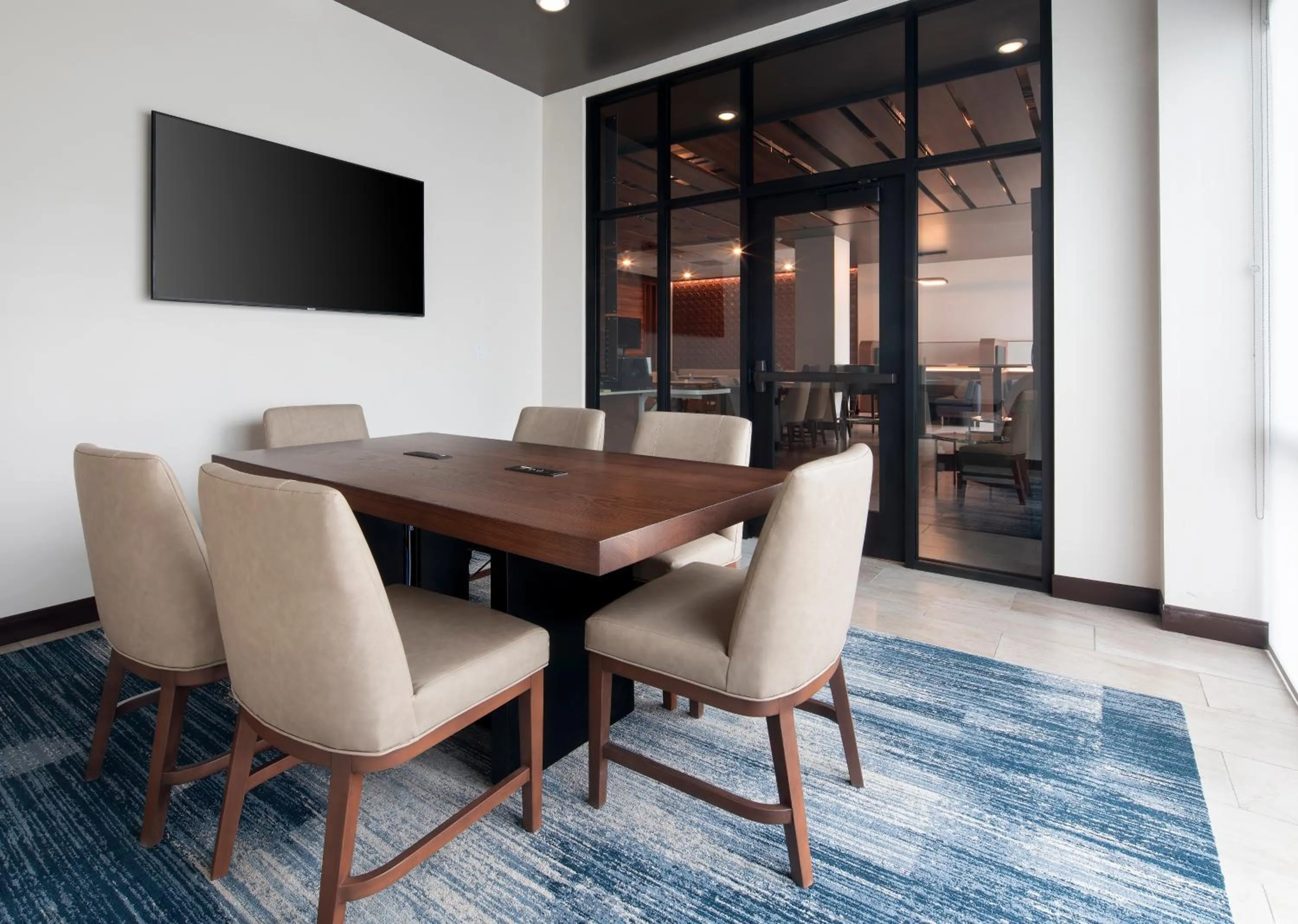 Meeting/conference room in Courtyard by Marriott Seattle SeaTac Airport