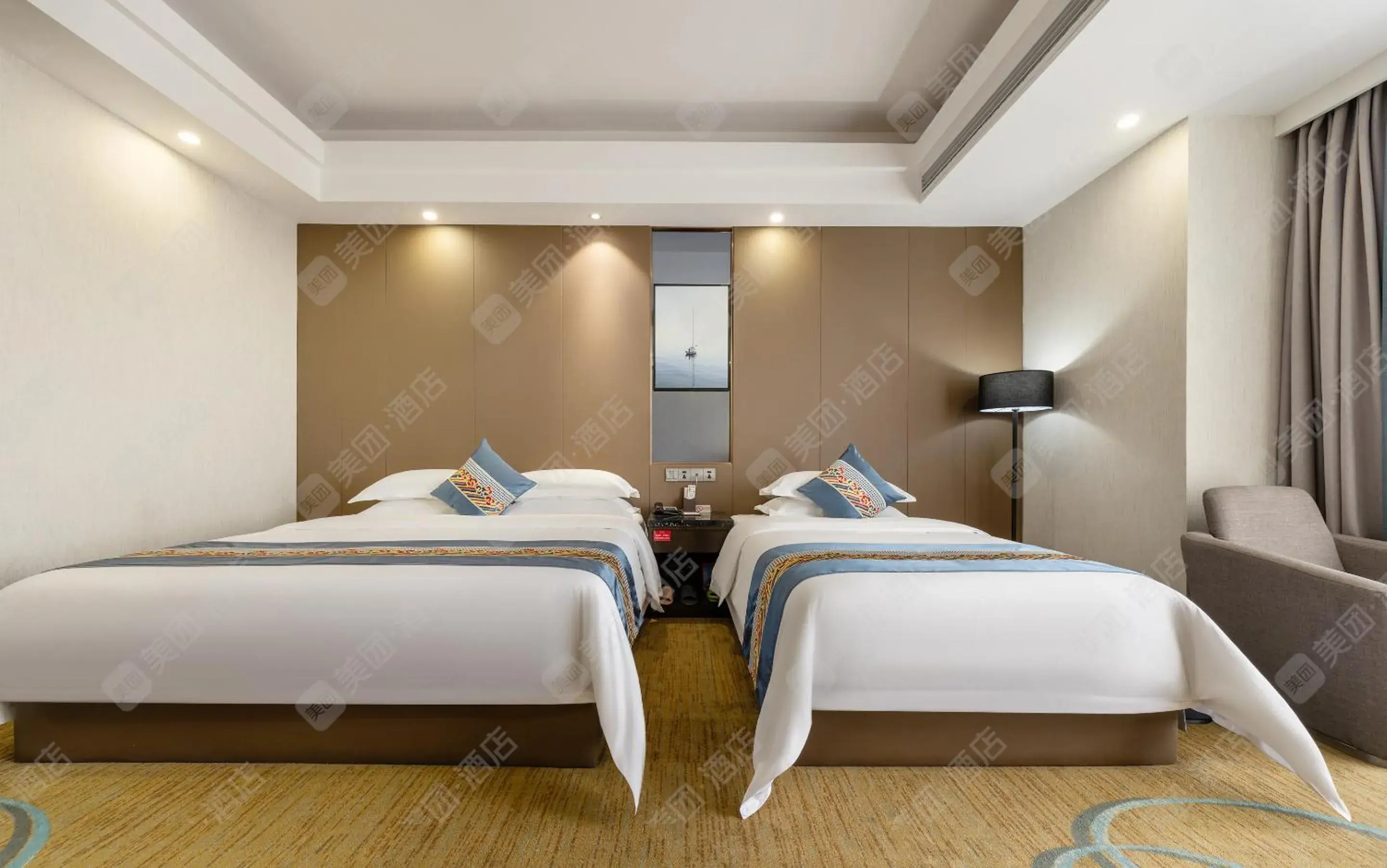 Bed in Ramada by Wyndham Zhangjiajie Bed in Ramada by Wyndham Zhangjiajie