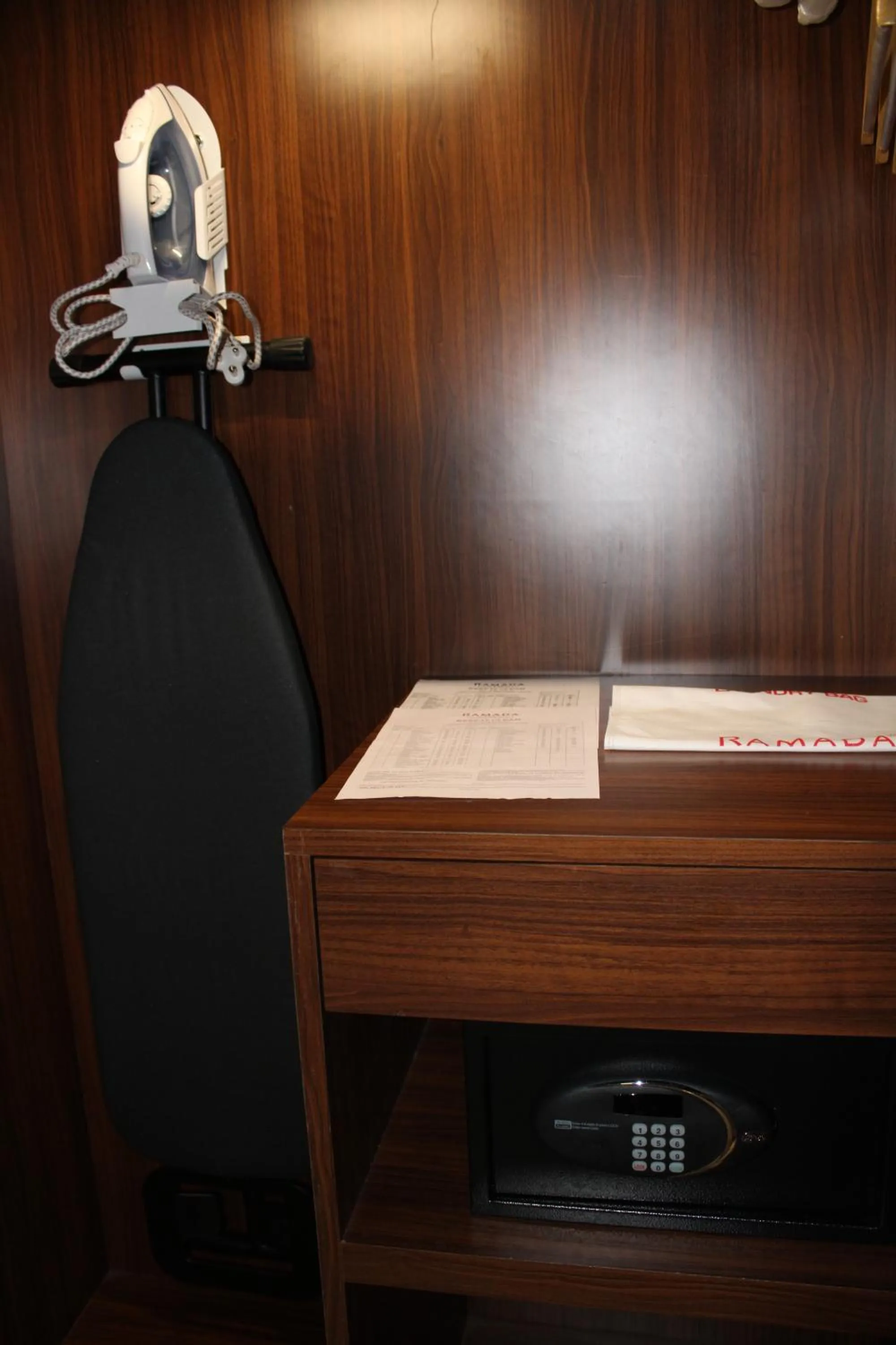 Area and facilities in Ramada by Wyndham Gandhidham Shinay