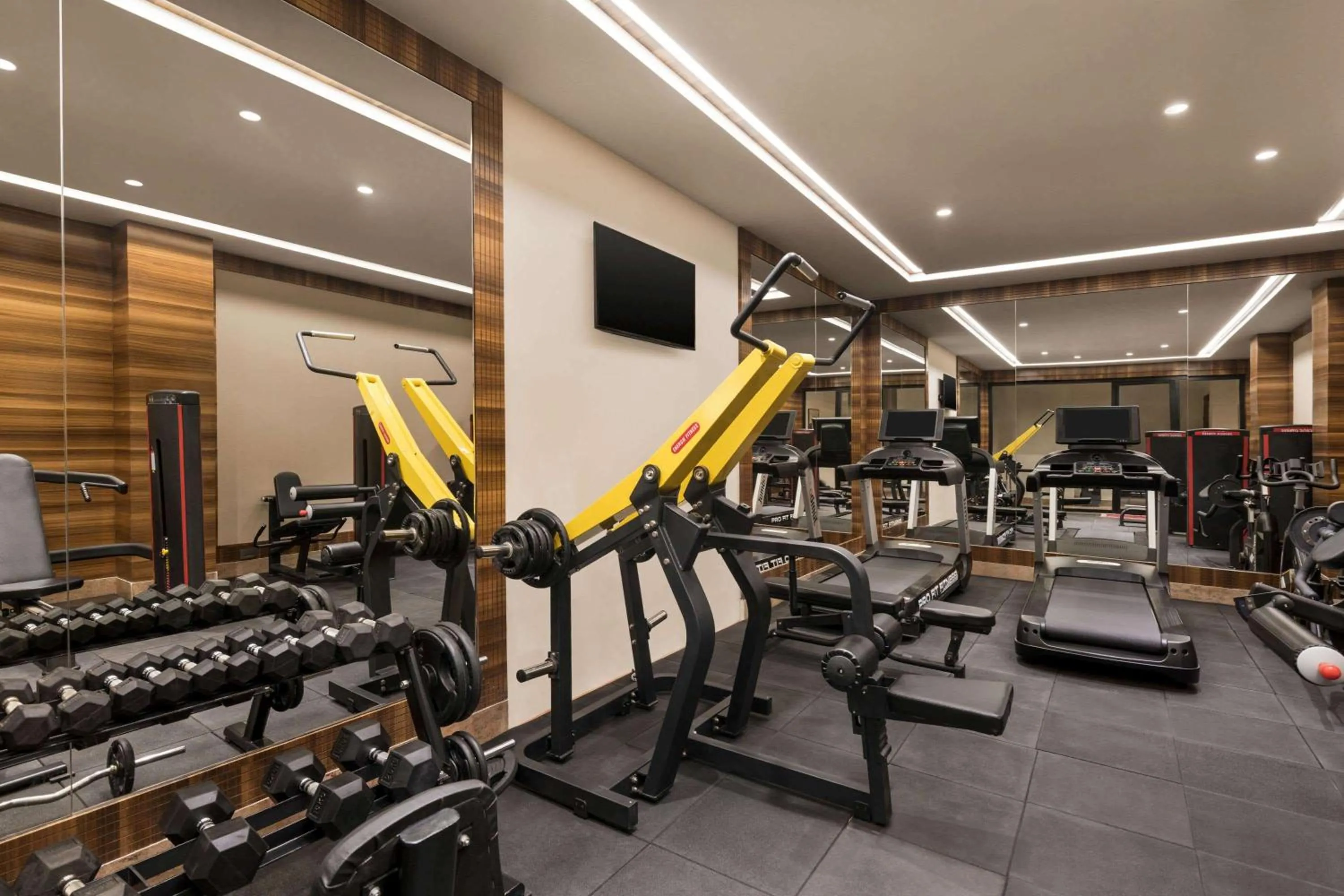 Fitness centre/facilities in Ramada by Wyndham Gandhidham Shinay