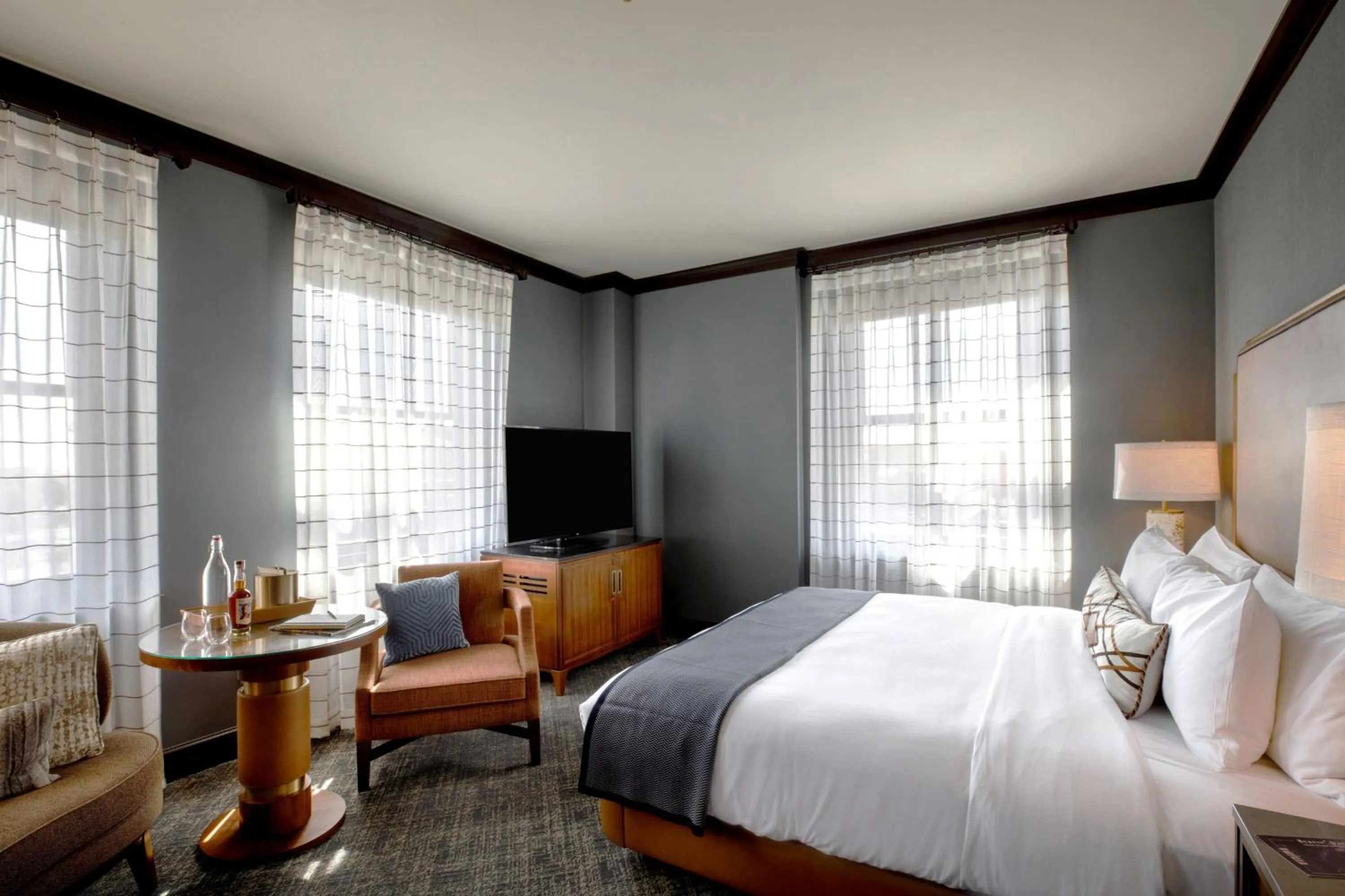 Bedroom, Bed in The Barfield, Autograph Collection