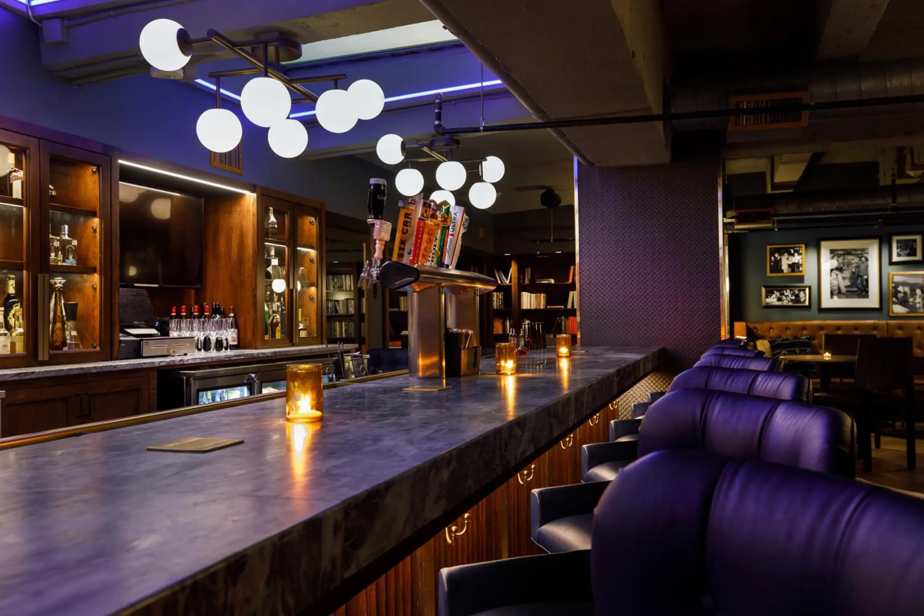 Lounge or bar in The Barfield, Autograph Collection Lounge or bar in The Barfield, Autograph Collection