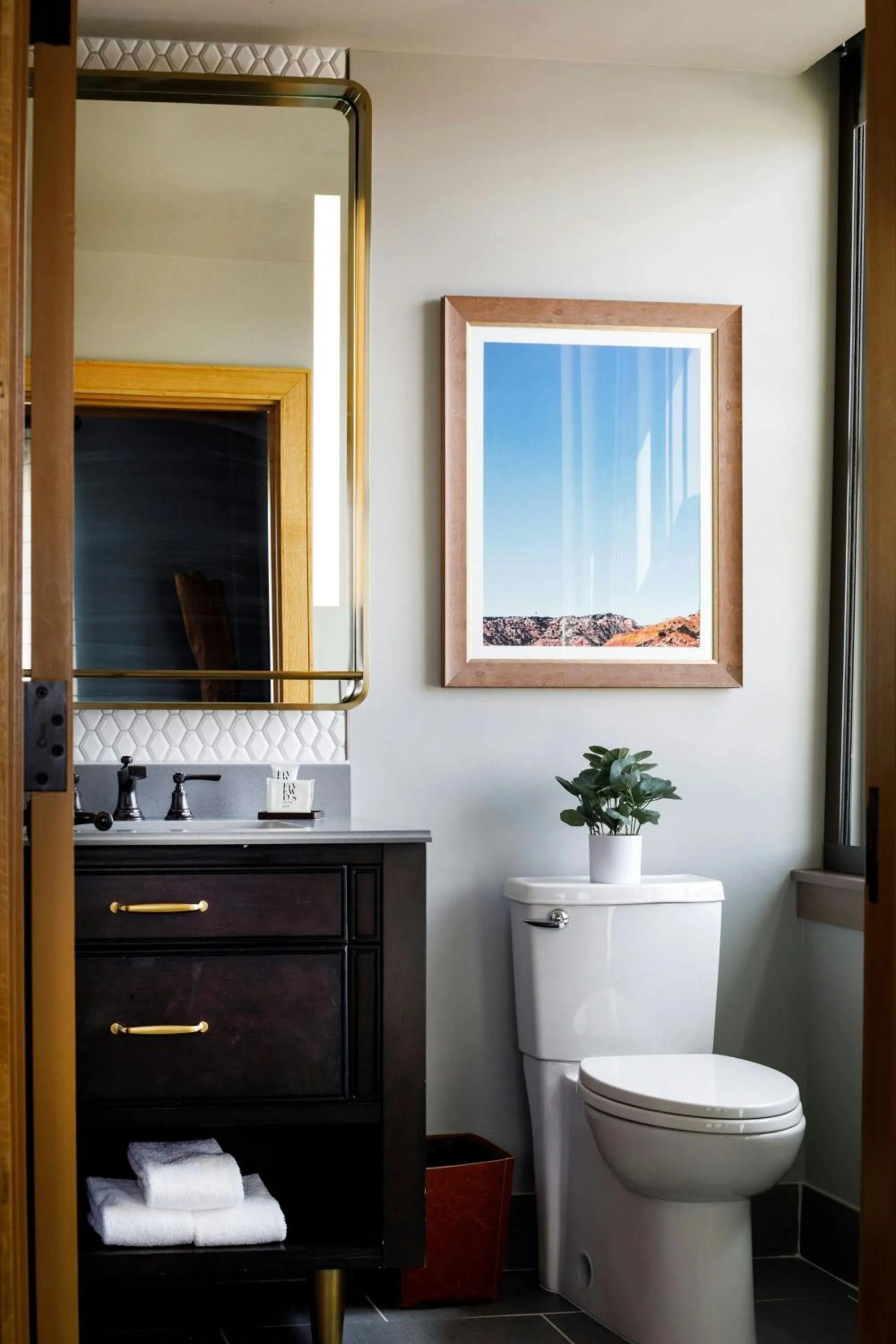 Bedroom in The Barfield, Autograph Collection
