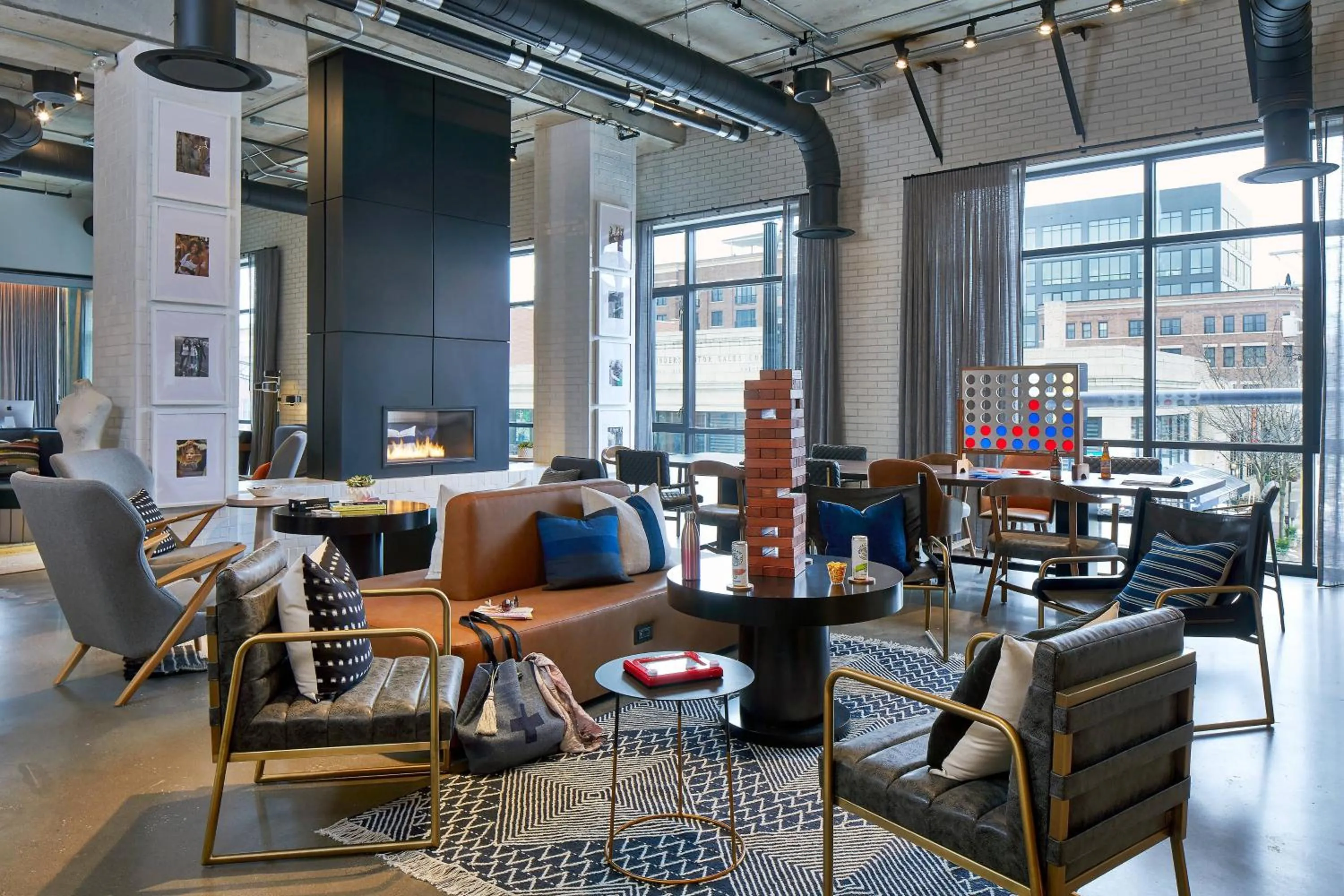 Lobby or reception in Moxy Columbus Short North