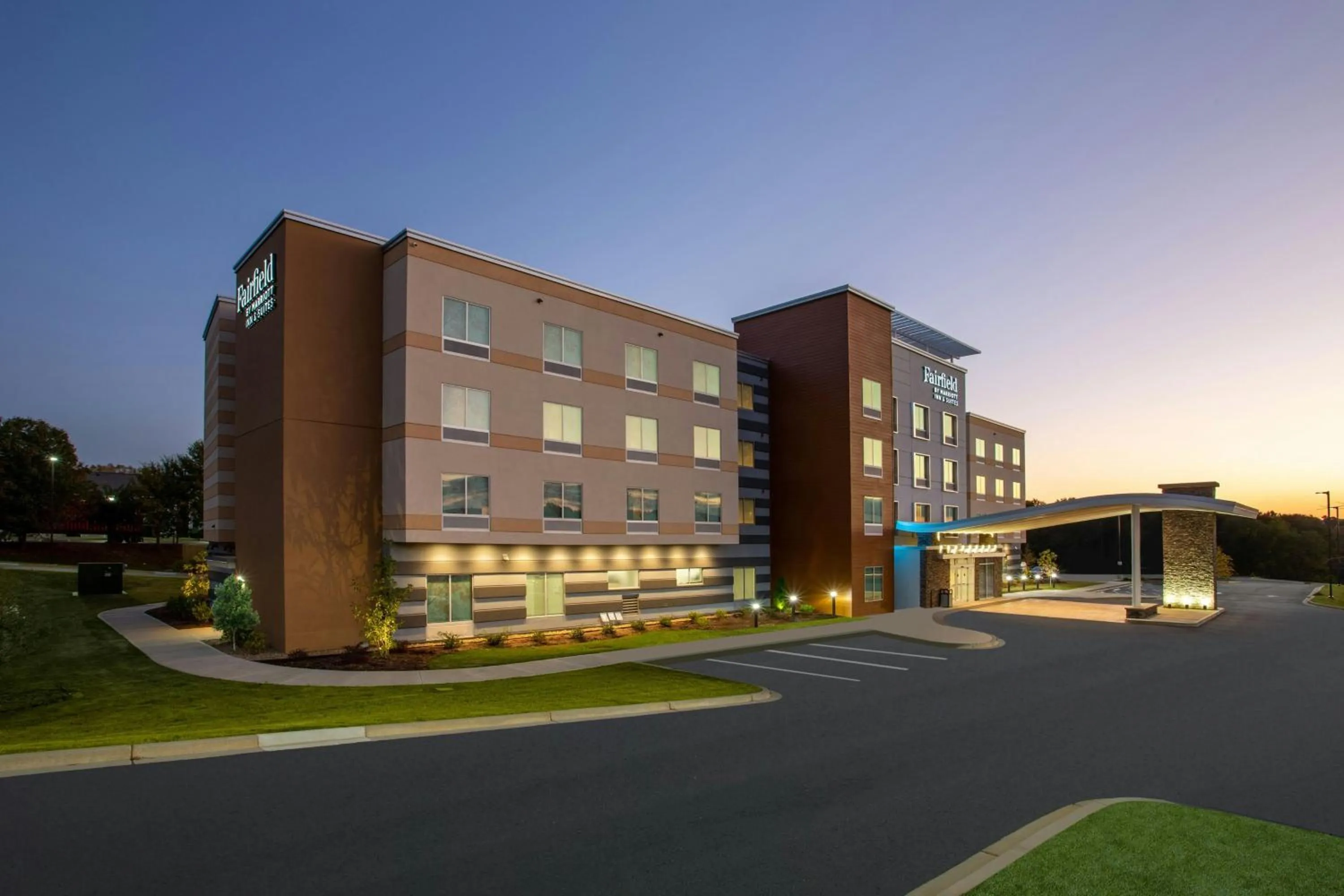 Property building in Fairfield Inn & Suites by Marriott Greenville Spartanburg/Duncan