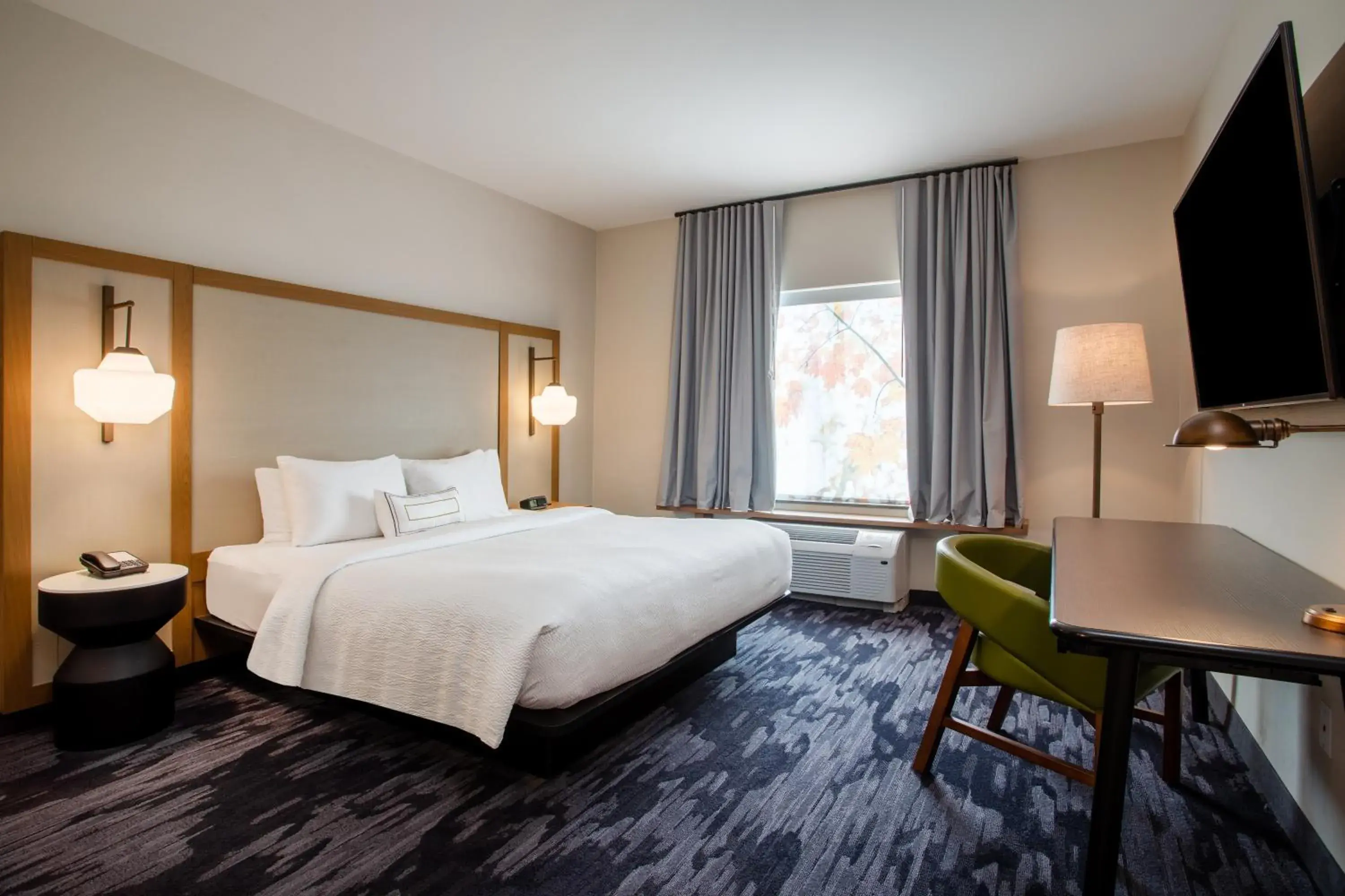 Guest Room, 1 King in Fairfield Inn & Suites by Marriott Greenville Spartanburg/Duncan Guest Room, 1 King in Fairfield Inn & Suites by Marriott Greenville Spartanburg/Duncan