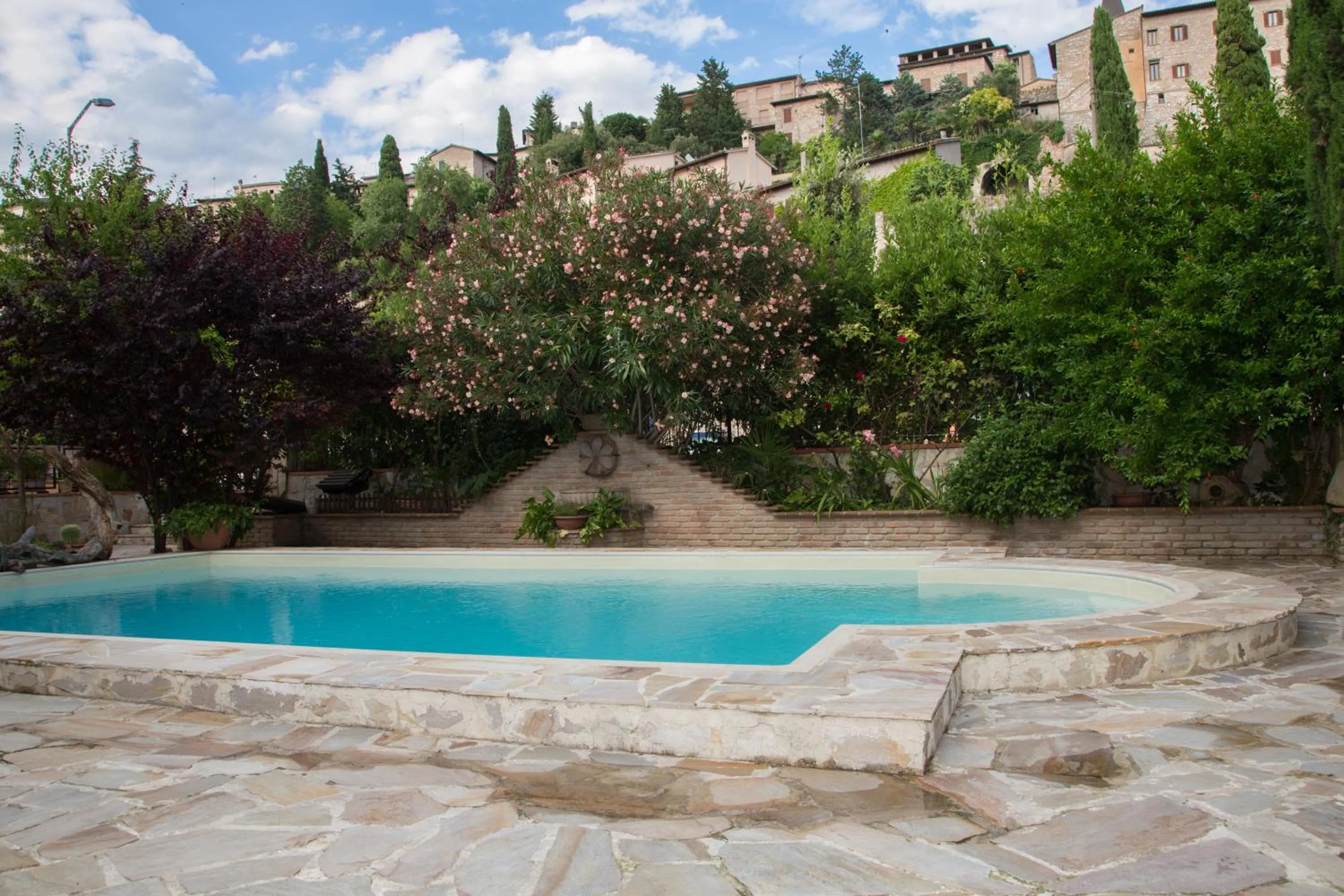 Swimming pool in Villamena