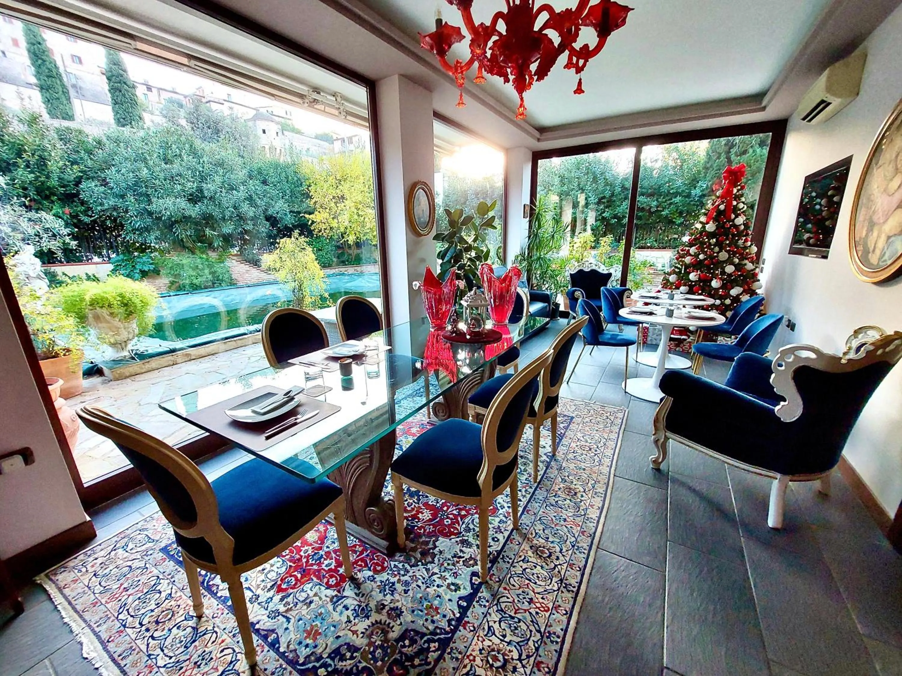 Communal lounge/ TV room in Villamena