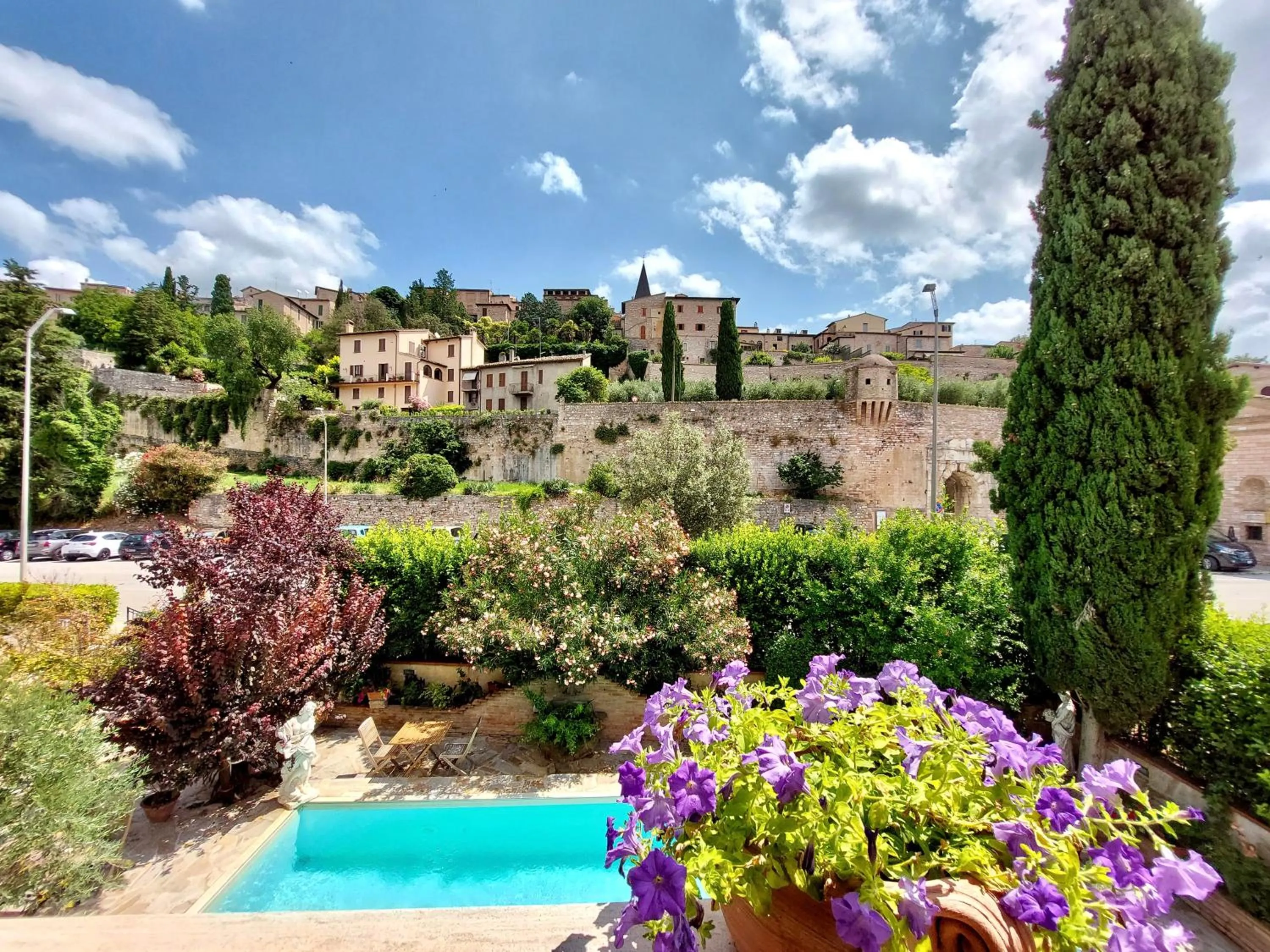 Property building in Villamena