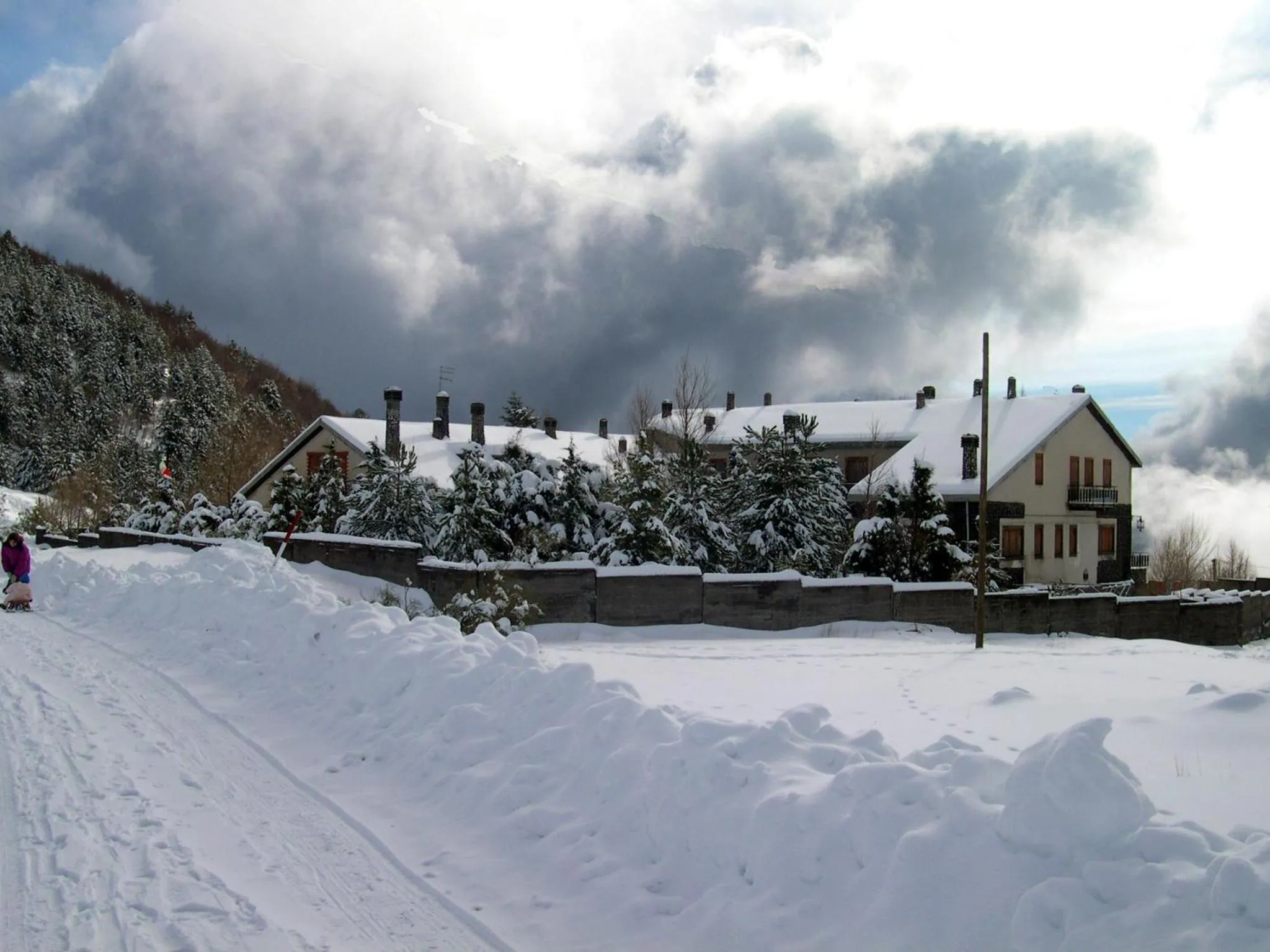 Property building in Residence Serra La Nave