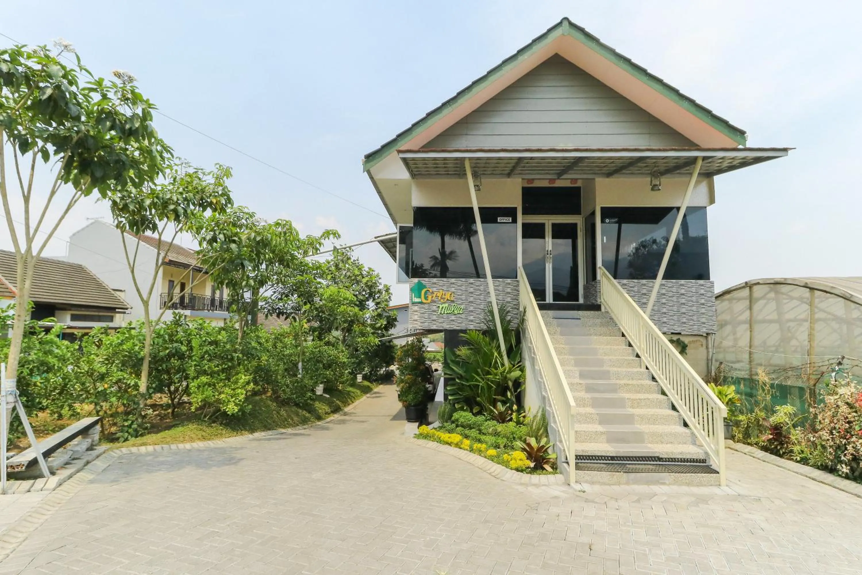 Property building in Griya Mulya near Alun Alun Batu Mitra RedDoorz