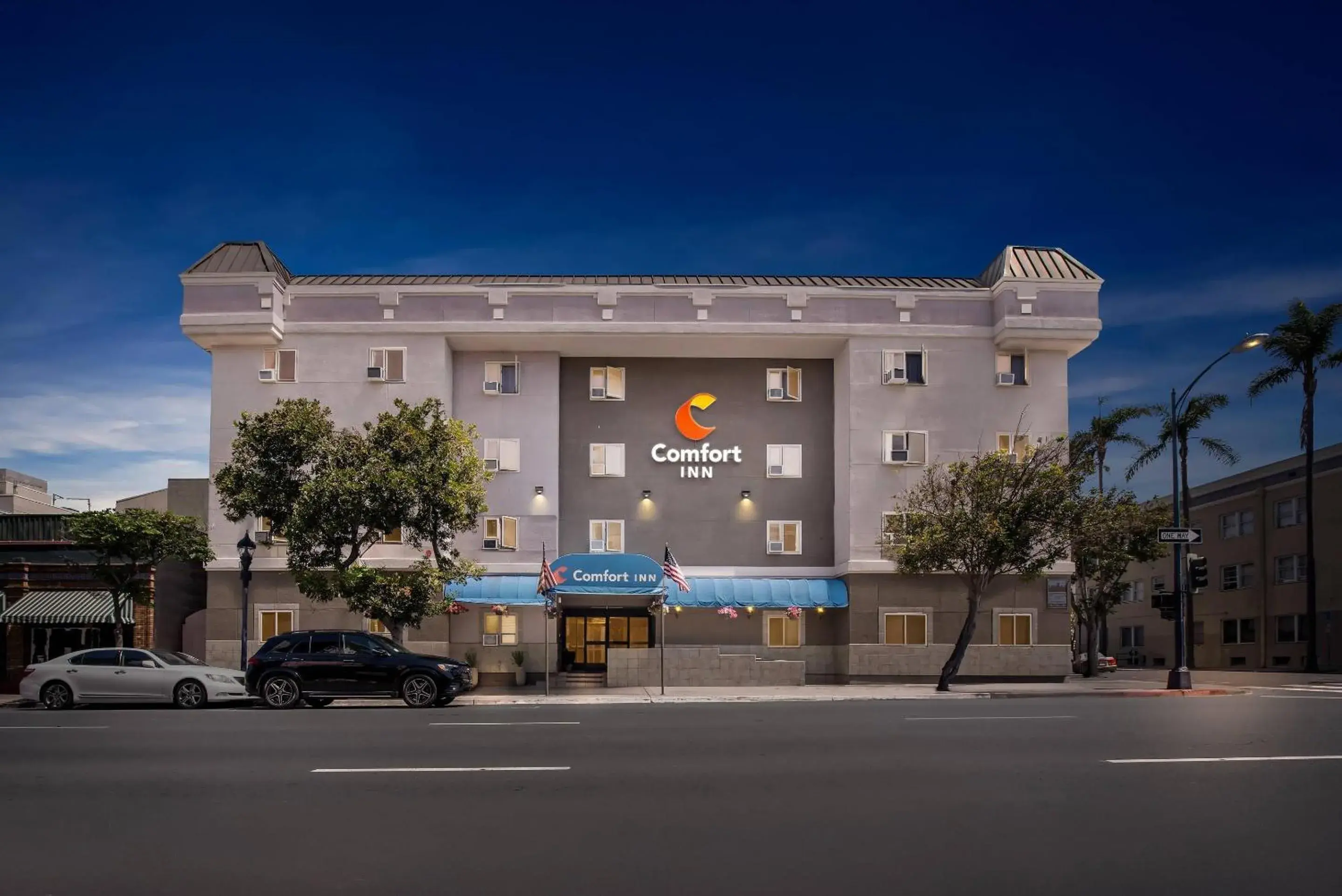 Property building in Comfort Inn Gaslamp Convention Center Property building in Comfort Inn Gaslamp Convention Center