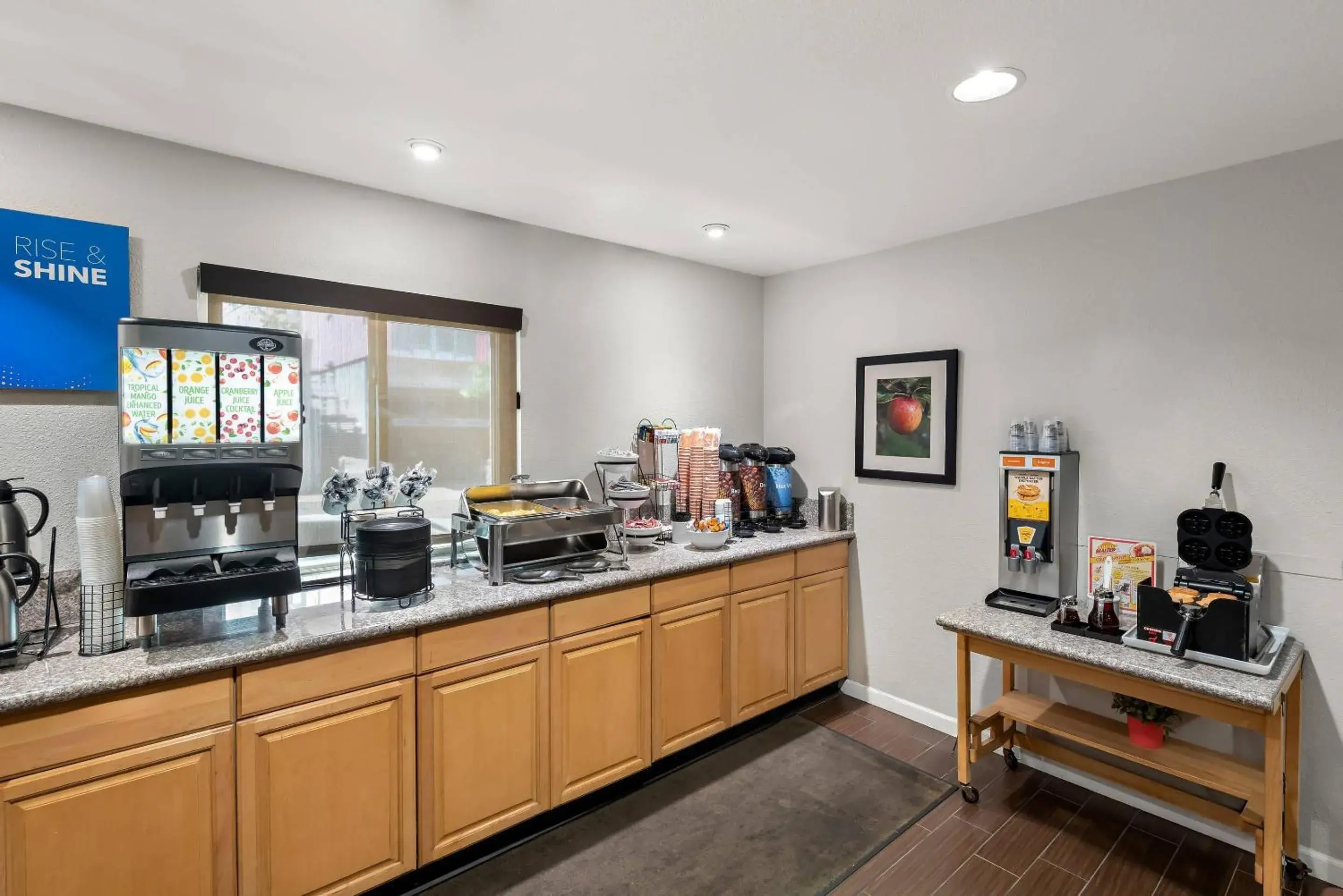 Breakfast in Comfort Inn Gaslamp Convention Center Breakfast in Comfort Inn Gaslamp Convention Center