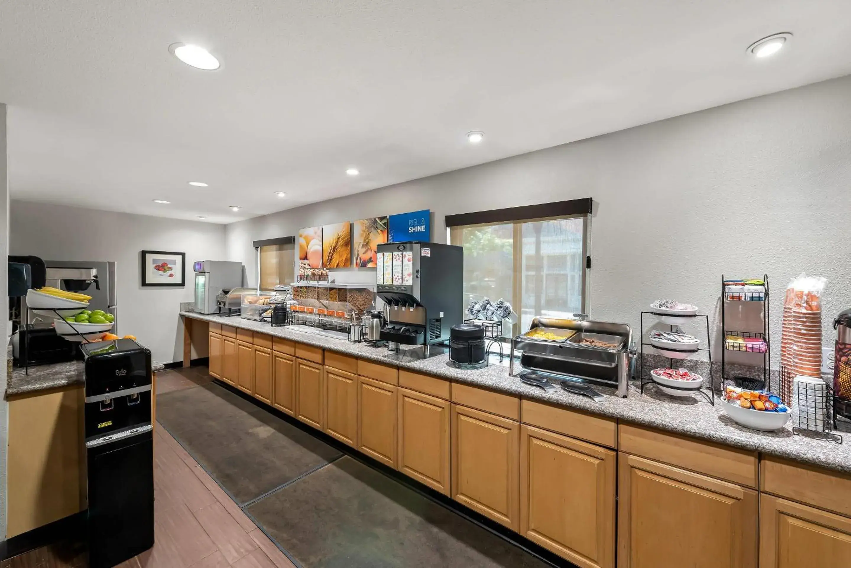 Breakfast in Comfort Inn Gaslamp Convention Center Breakfast in Comfort Inn Gaslamp Convention Center