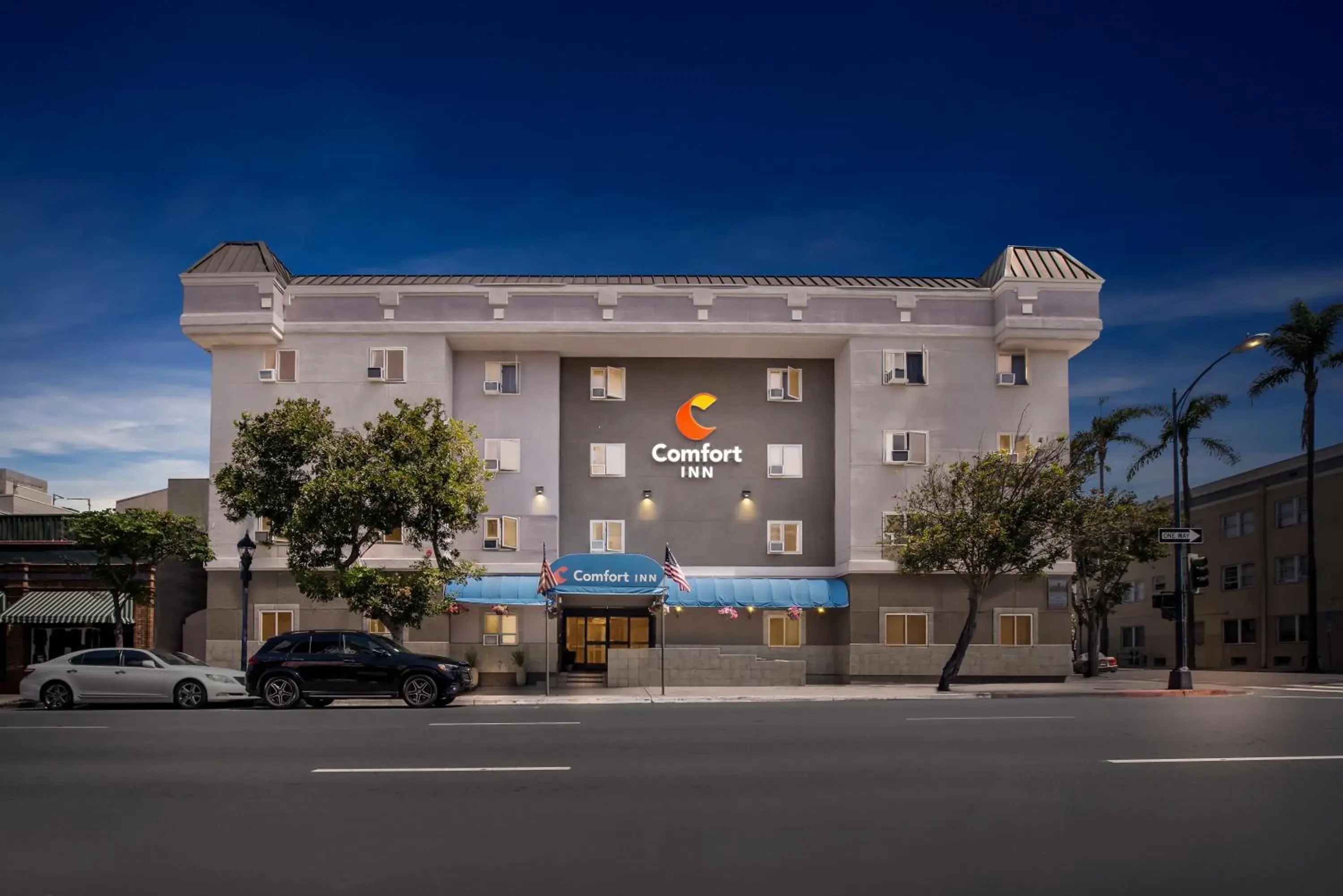 Property building in Comfort Inn Gaslamp Convention Center Property building in Comfort Inn Gaslamp Convention Center