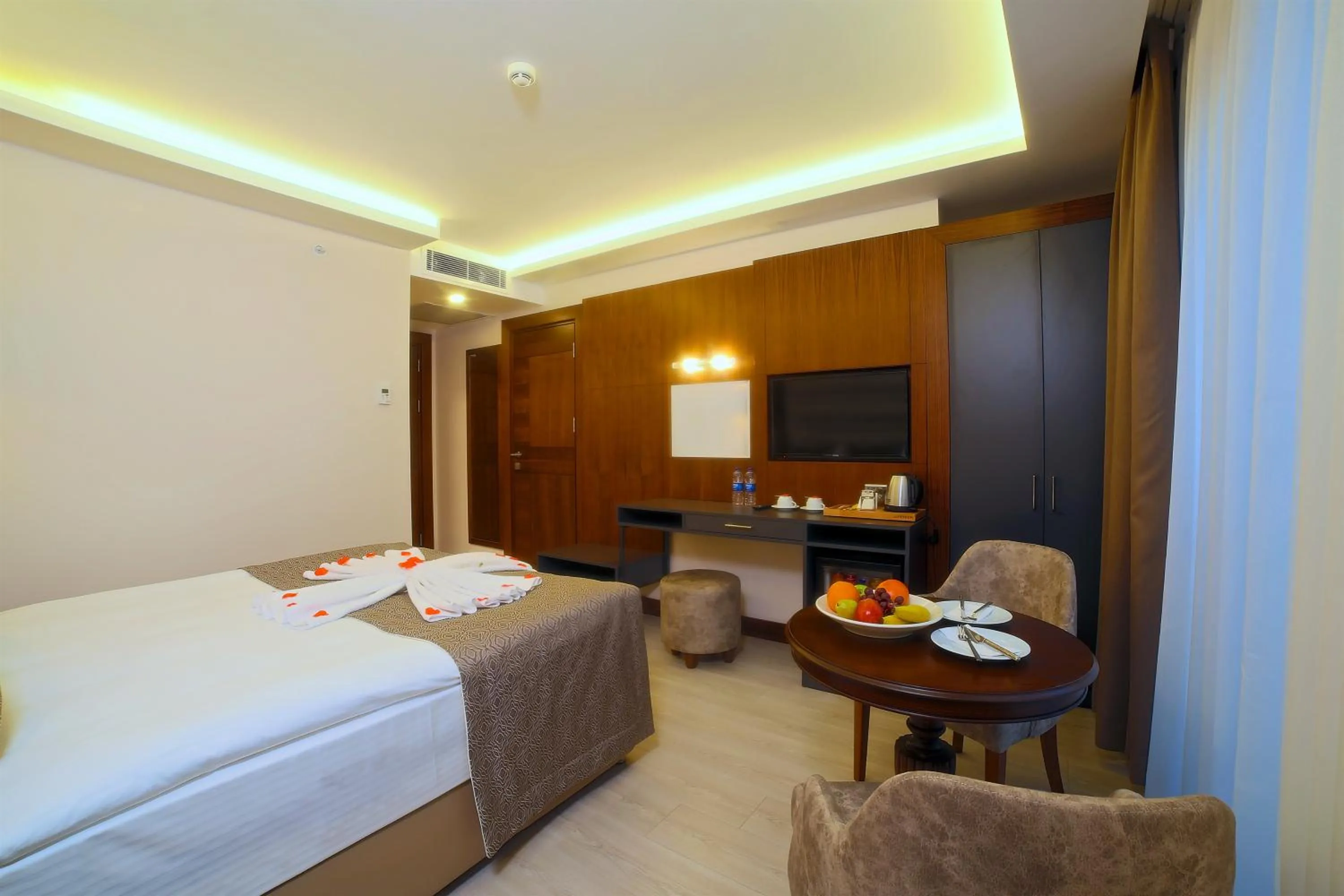 Photo of the whole room, Bed in My Dream Istanbul Hotel