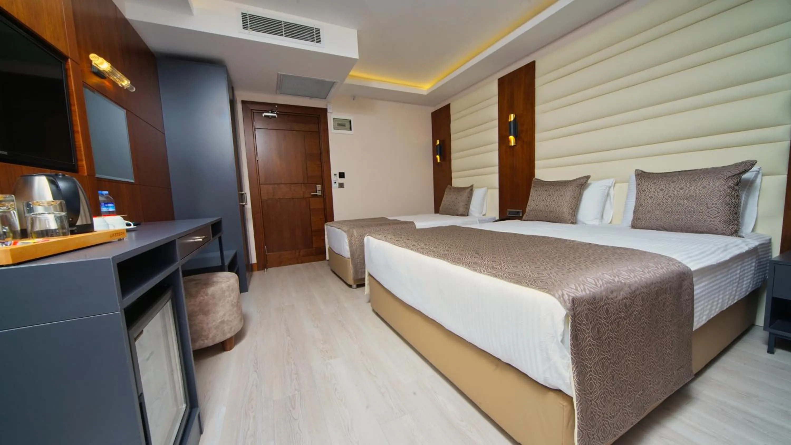 Photo of the whole room, Bed in My Dream Istanbul Hotel