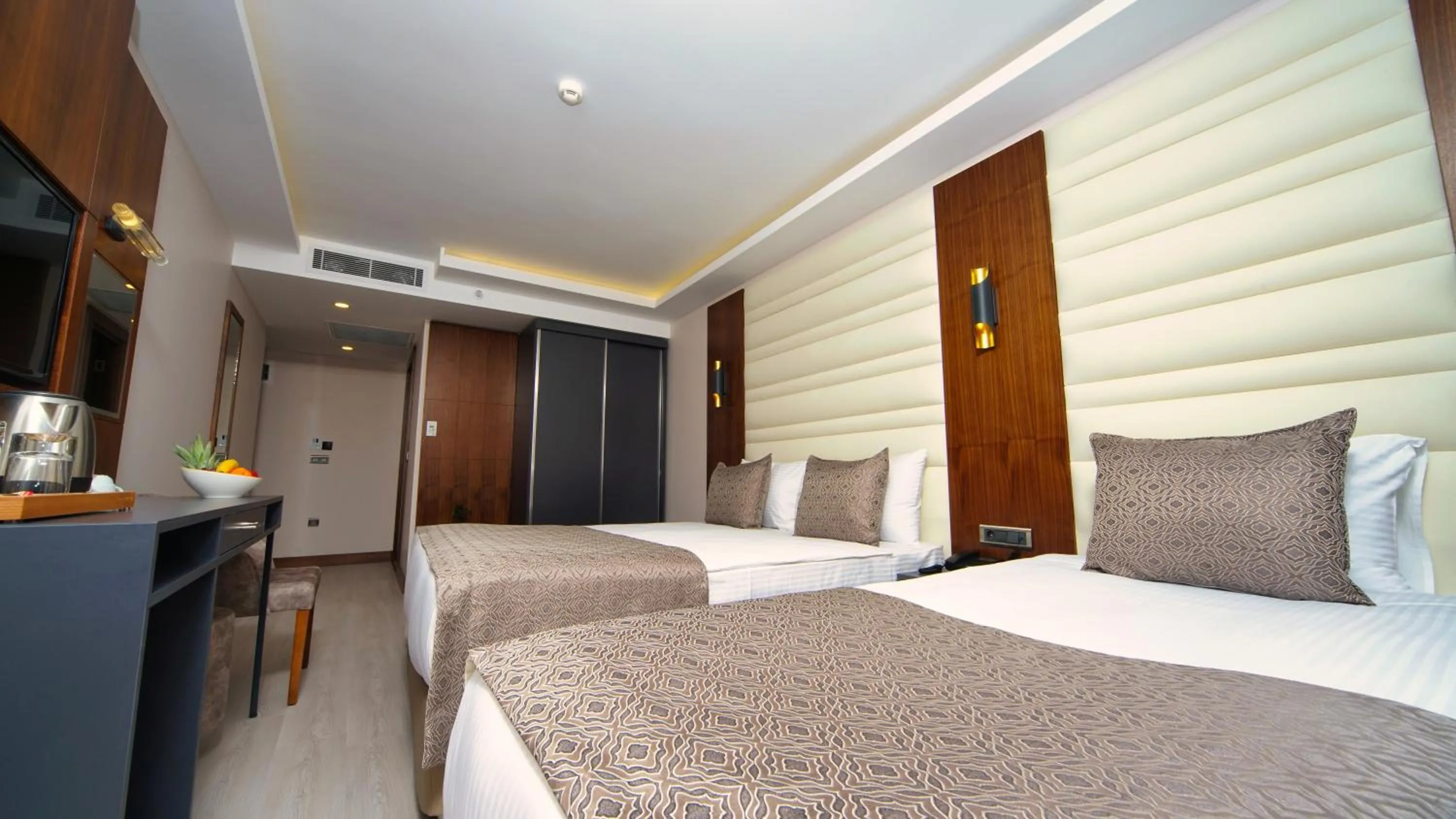 Photo of the whole room, Bed in My Dream Istanbul Hotel