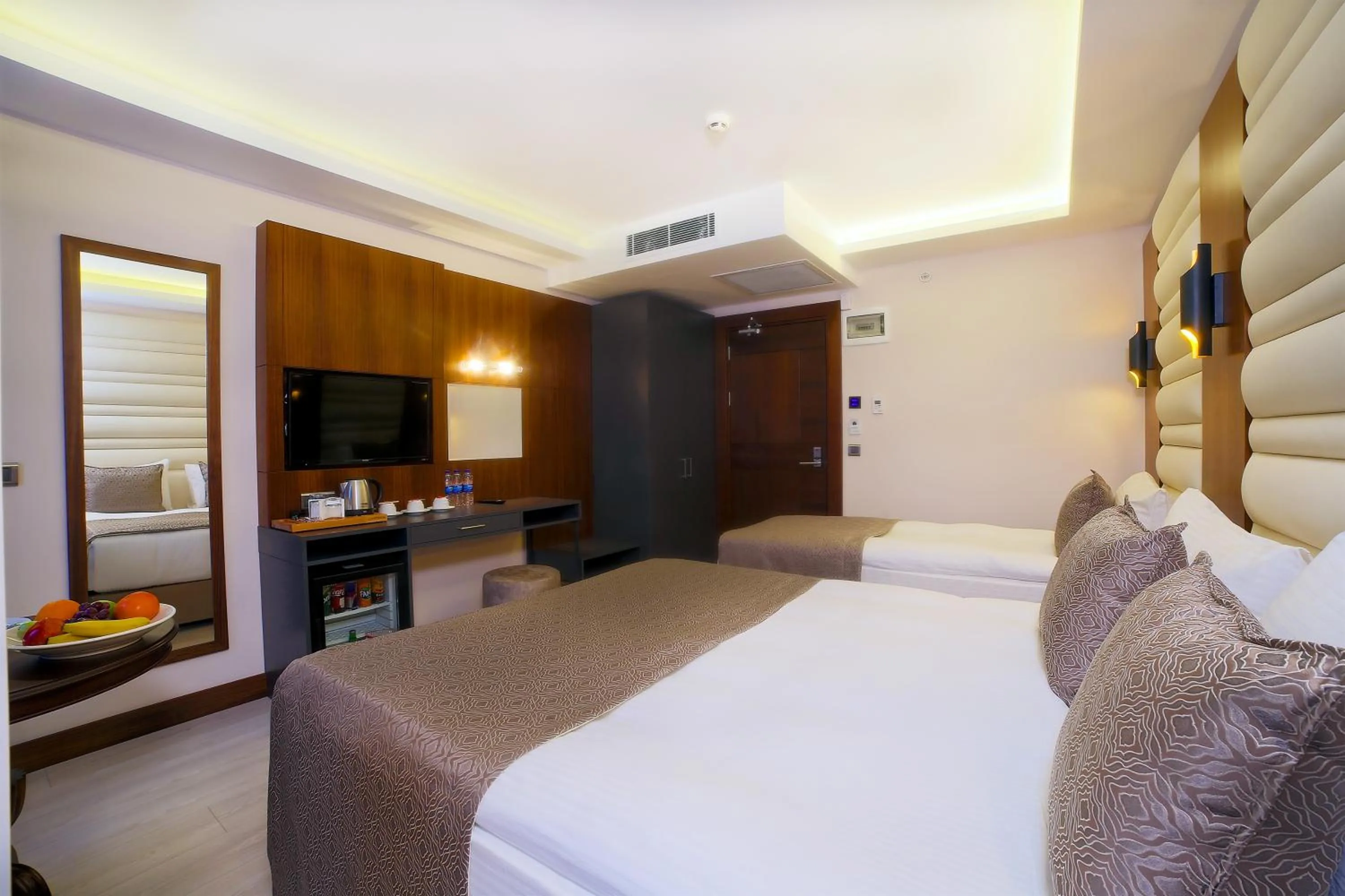 Photo of the whole room, Bed in My Dream Istanbul Hotel