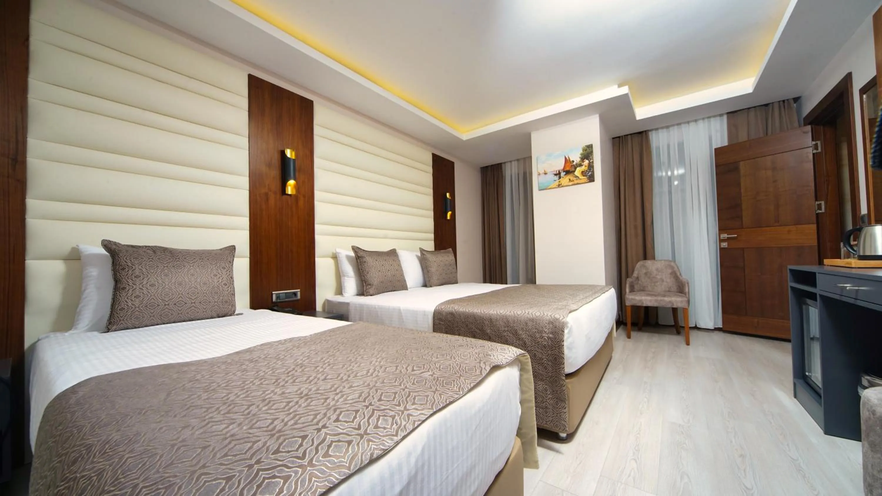 Photo of the whole room, Bed in My Dream Istanbul Hotel