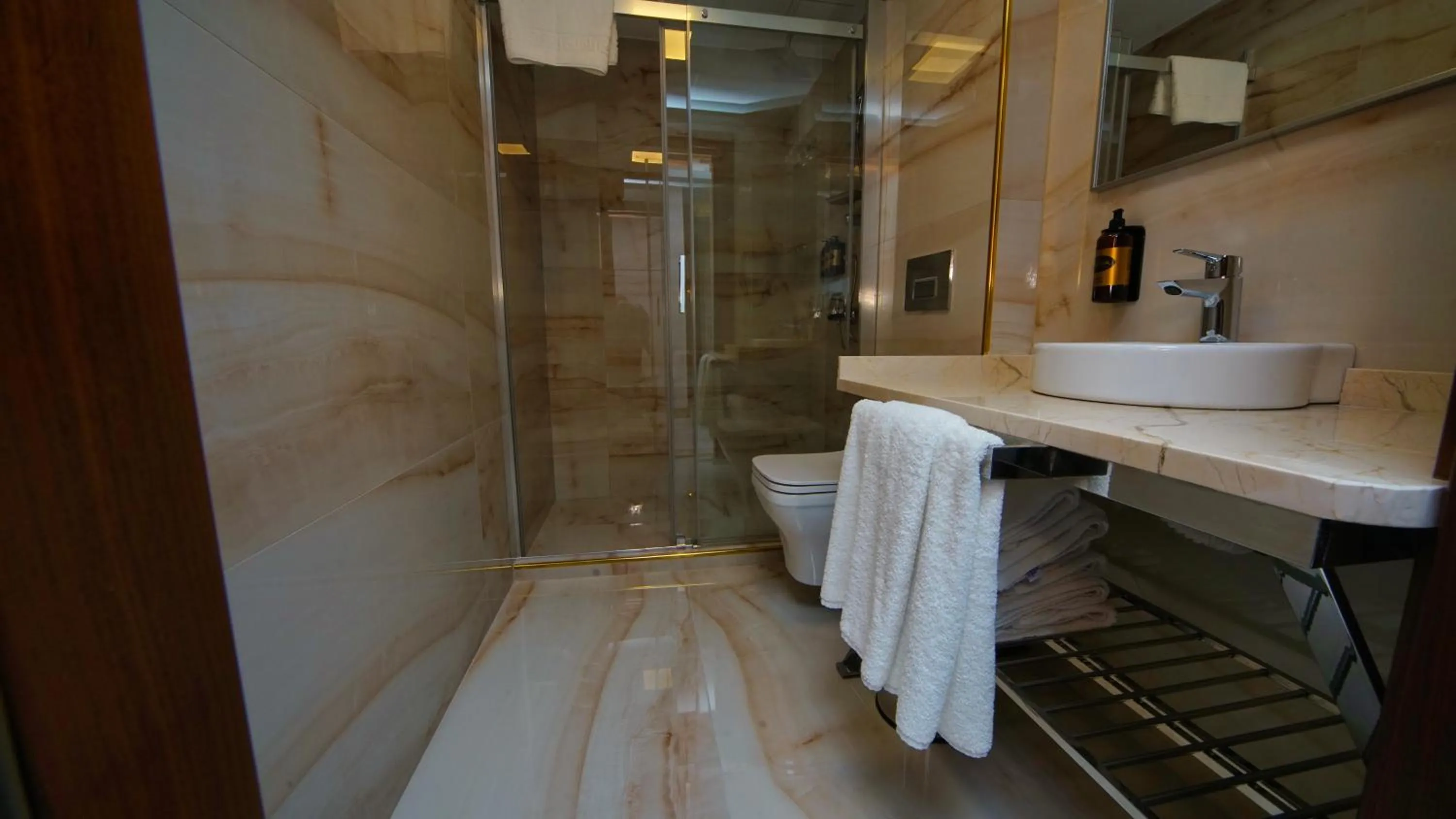 Bathroom in My Dream Istanbul Hotel