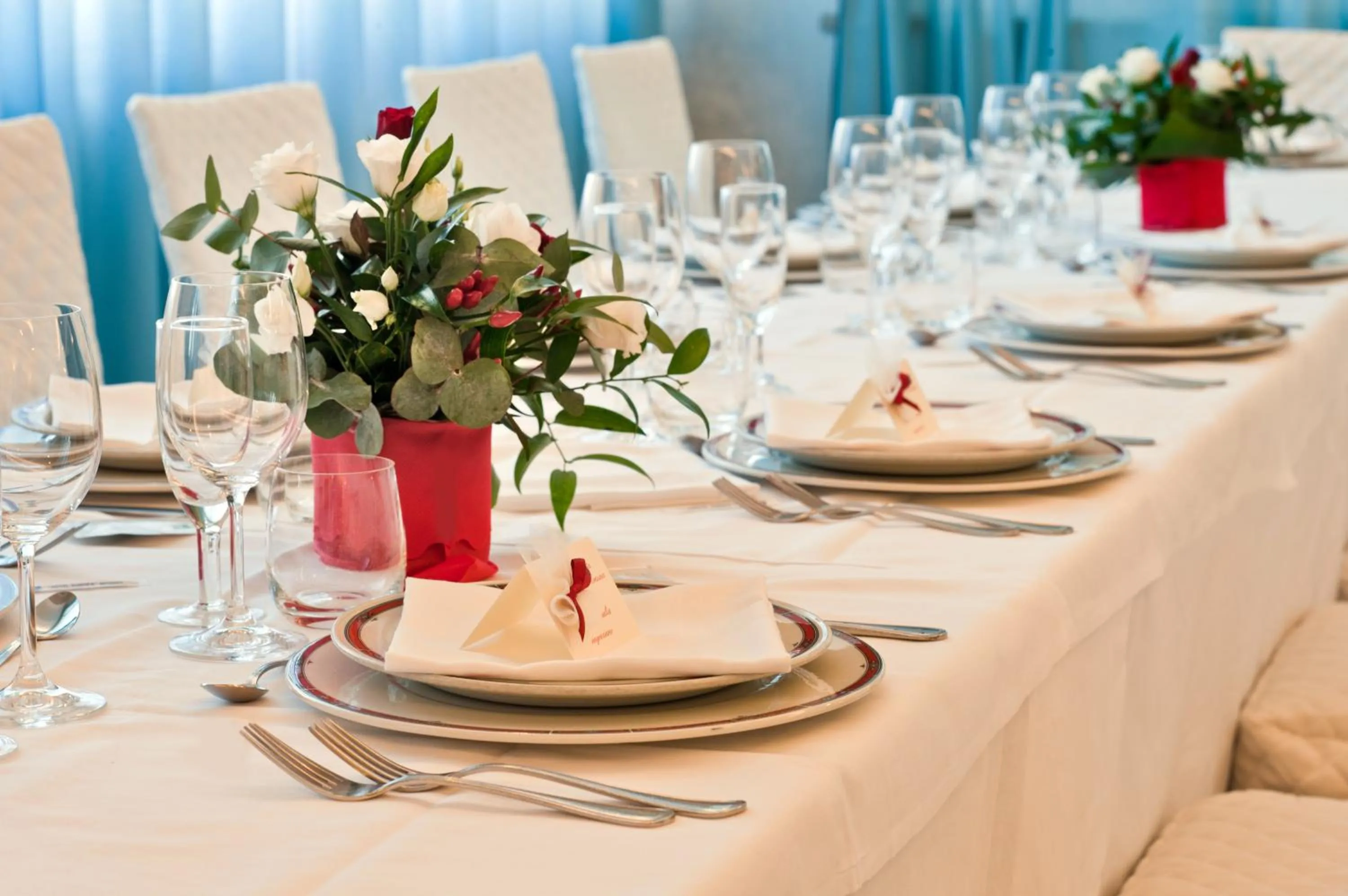 Restaurant/places to eat in Hotel Europa