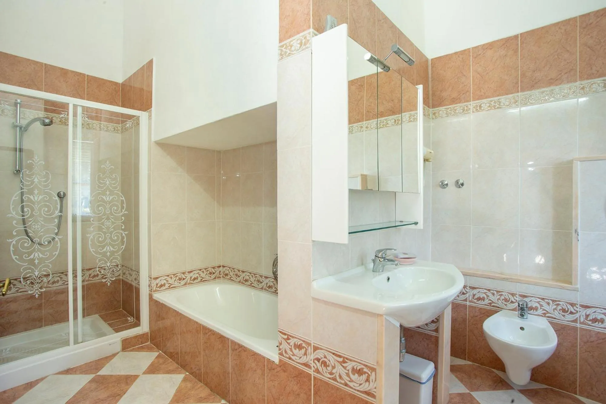 Shower in Residence Villa Elena