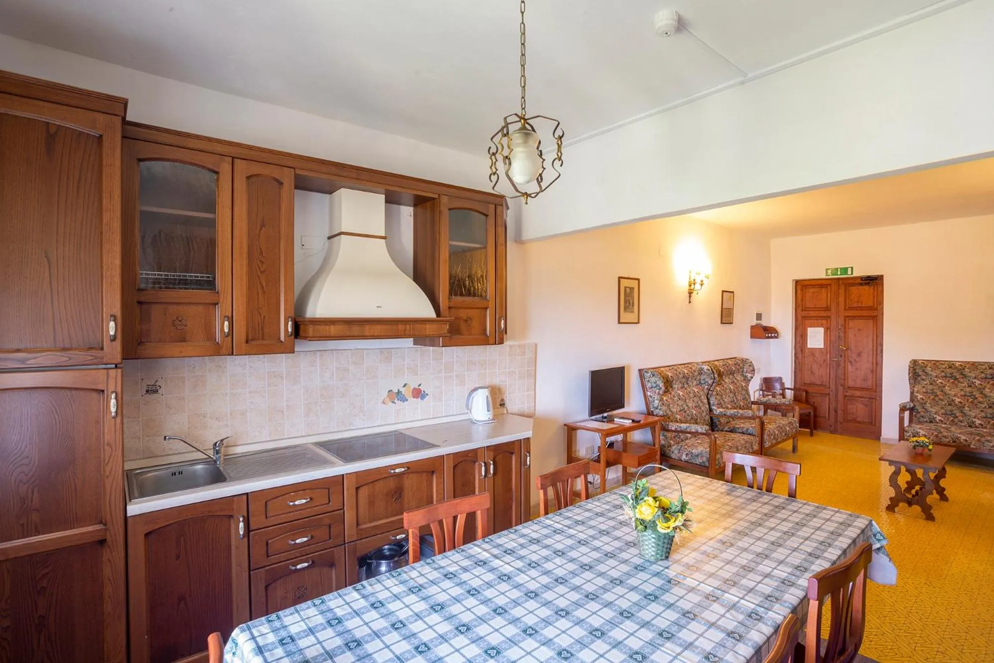 Kitchen or kitchenette in Residence Villa Elena