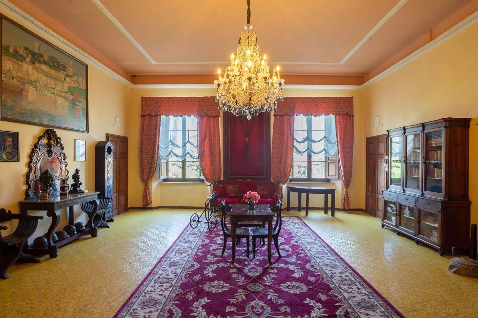 Library in Residence Villa Elena