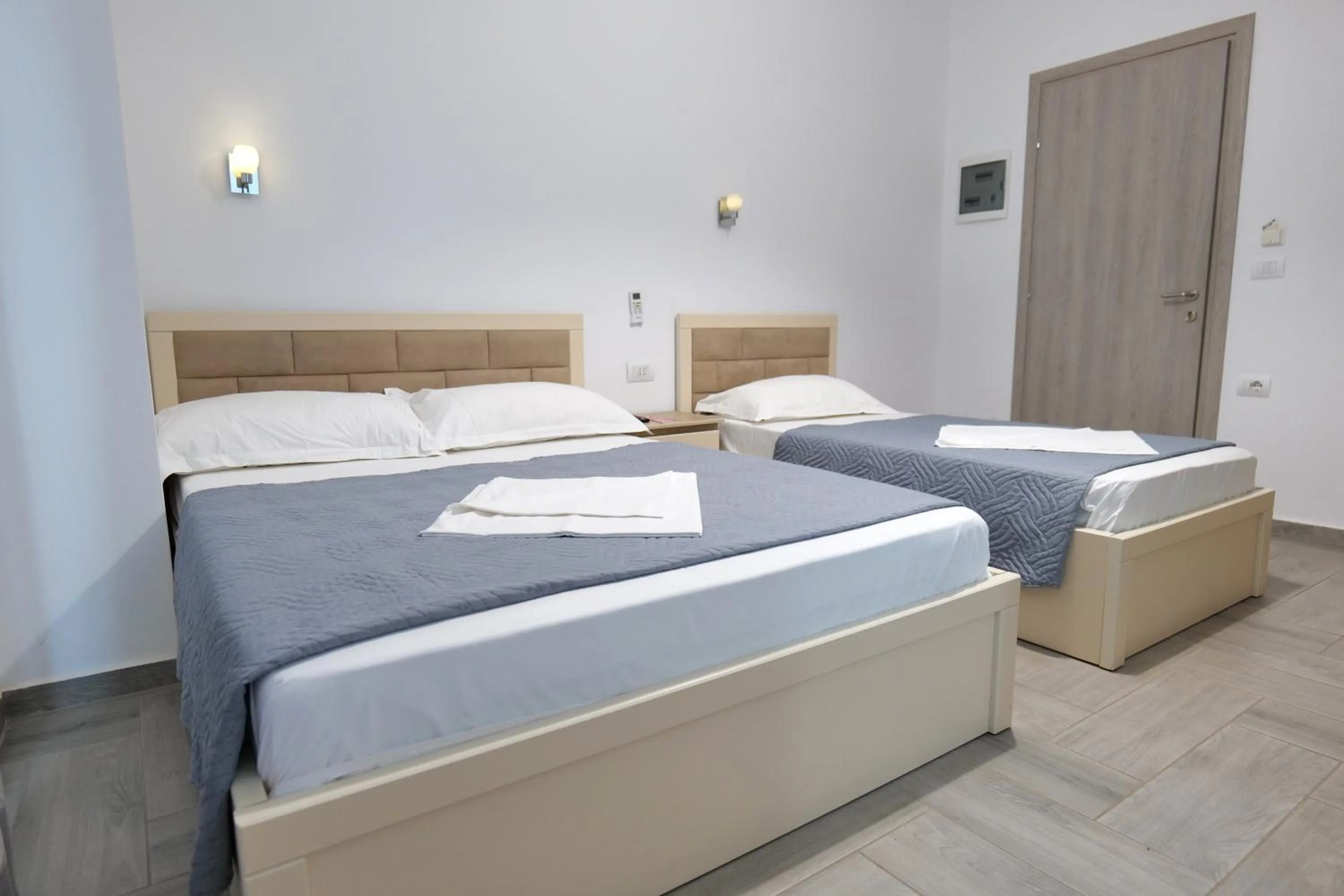 Bedroom, Bed in Hotel Villa Adrian