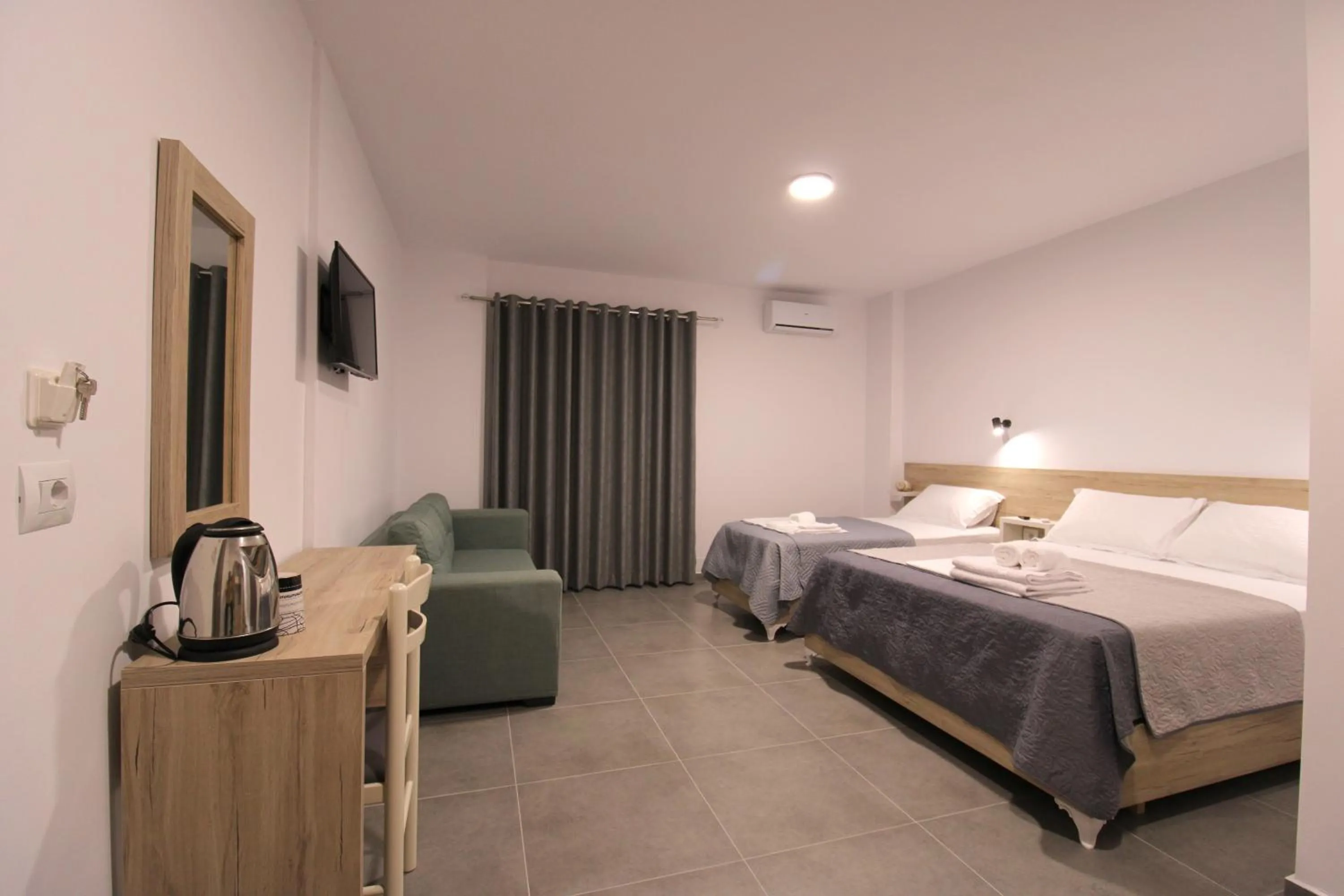 Bed in Hotel Villa Adrian