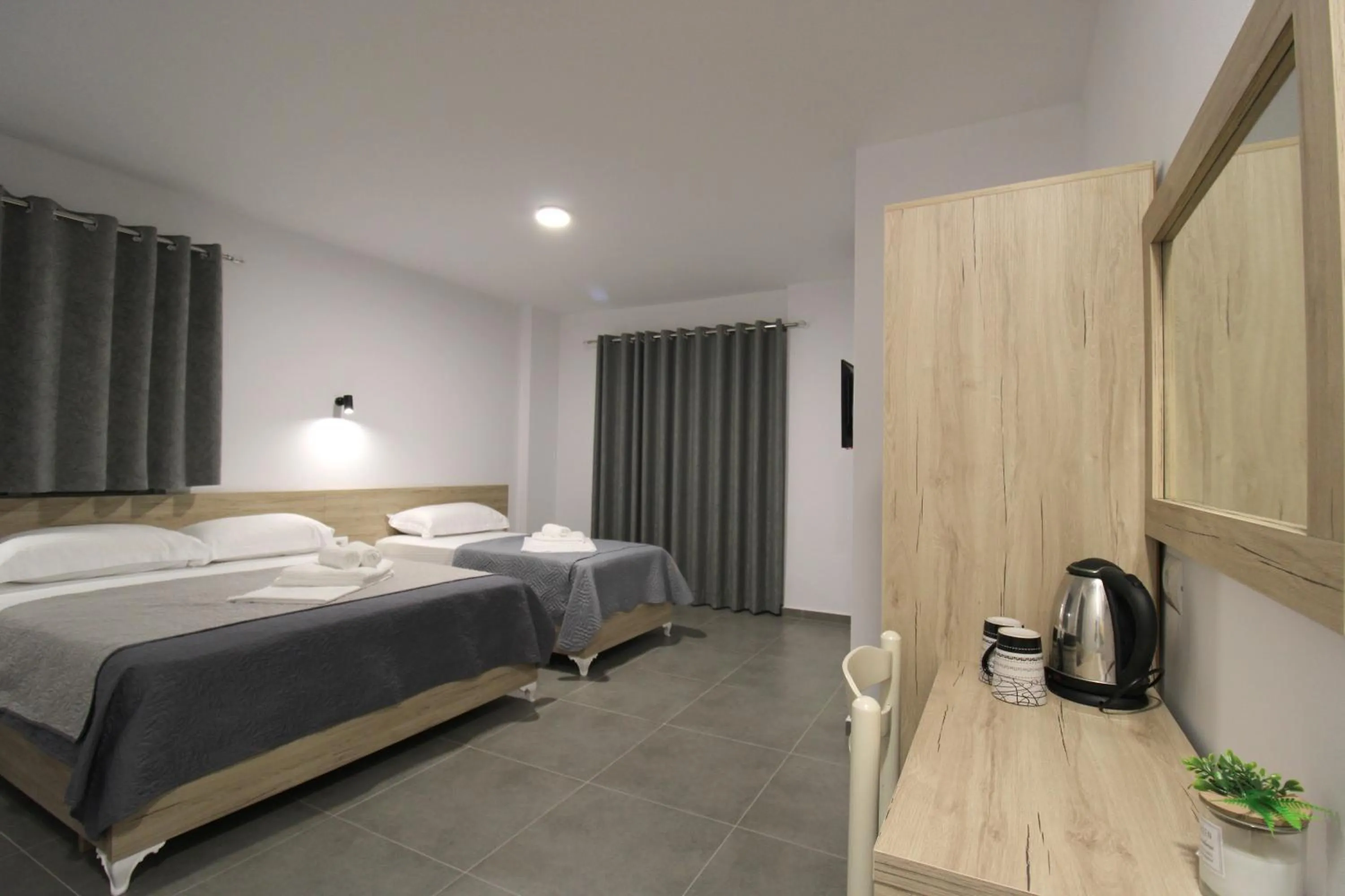 Bed in Hotel Villa Adrian