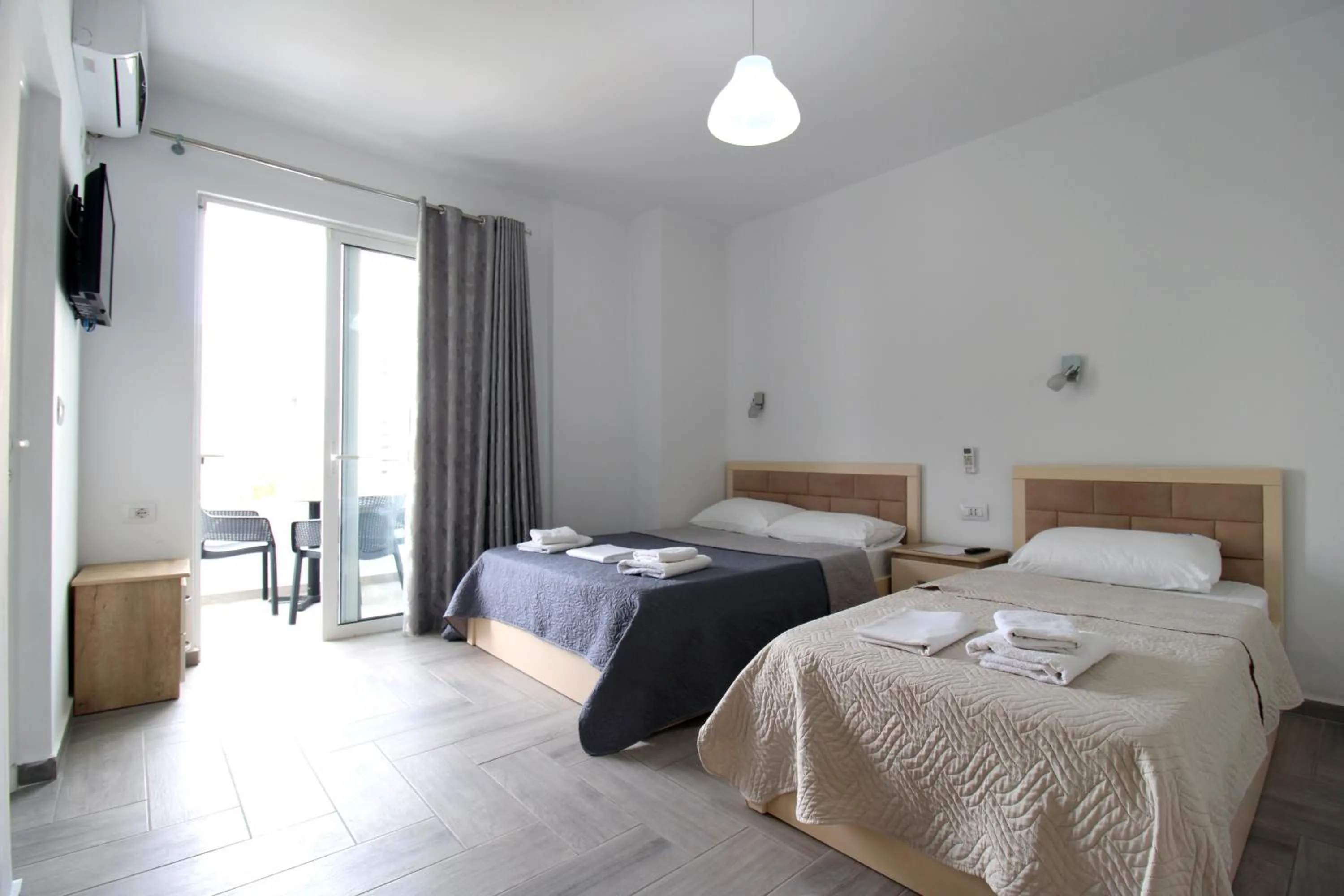 Bedroom, Bed in Hotel Villa Adrian