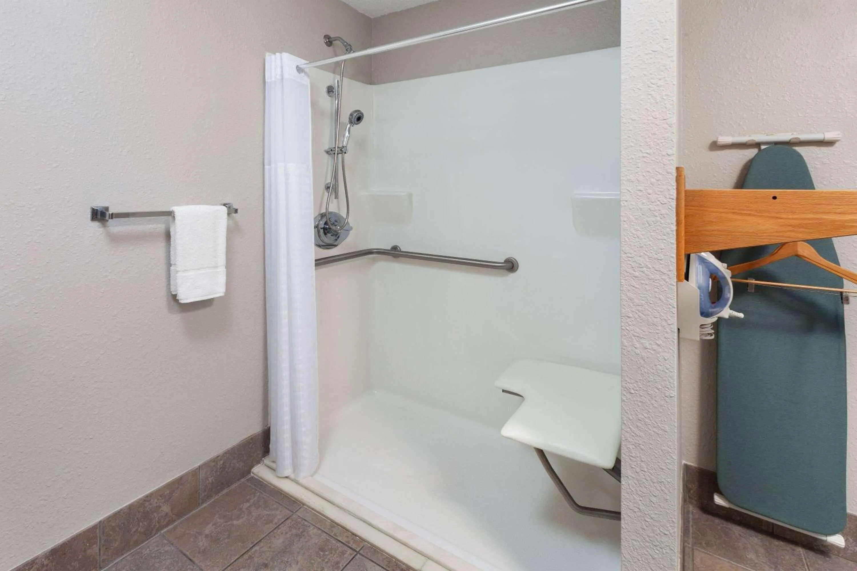 Shower in Days Inn by Wyndham Melbourne