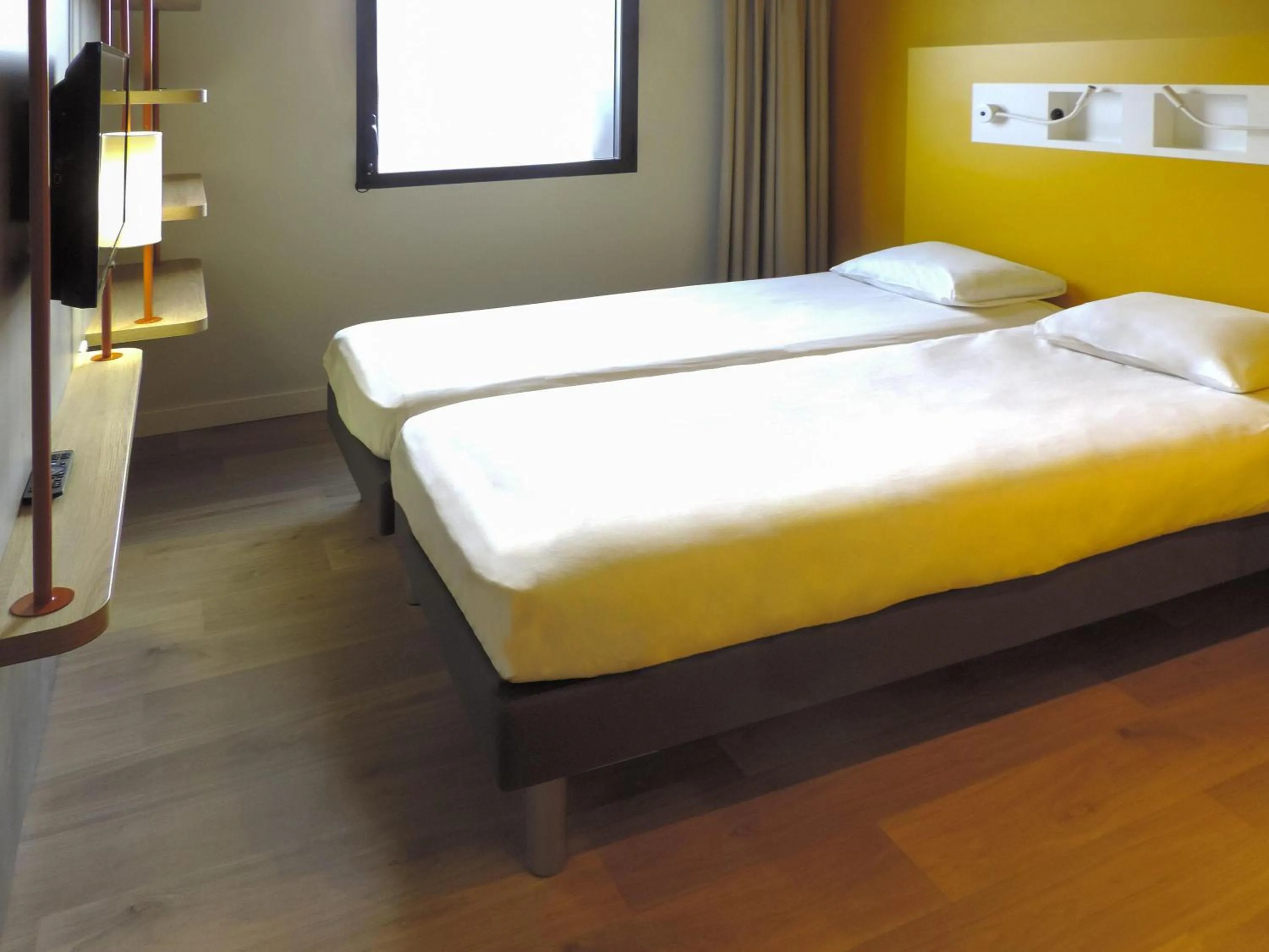 Bedroom, Bed in Ibis Budget Perigueux Boulazac
