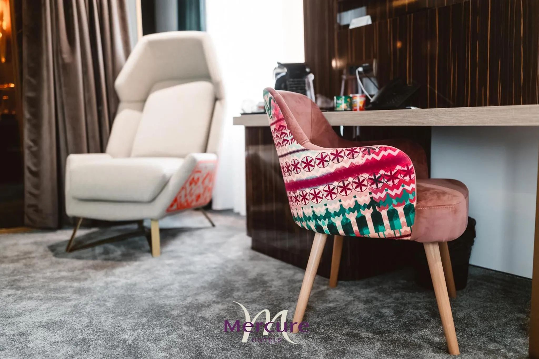 Seating area in Mercure Timisoara